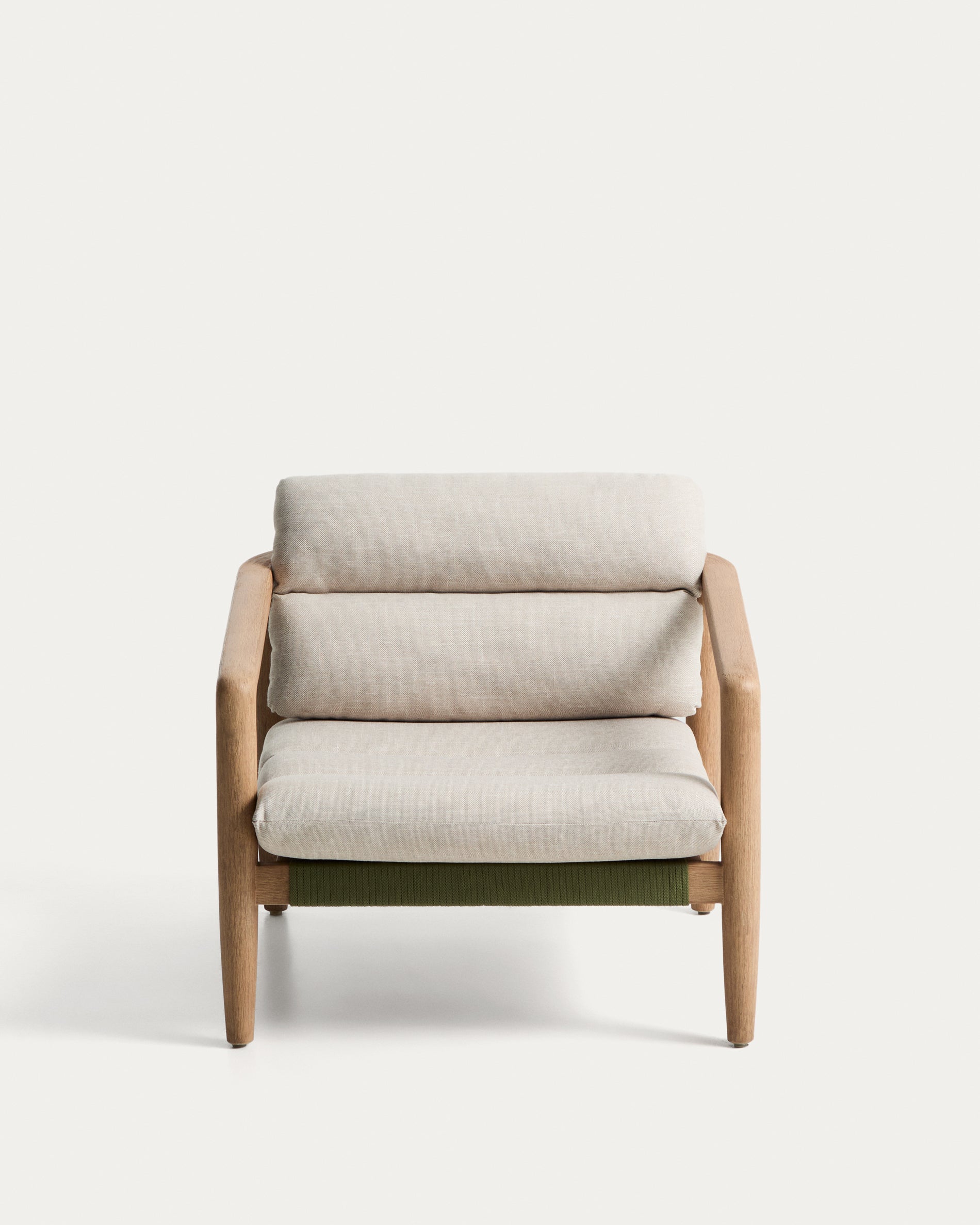 Sessel Menfi aus massivem Akazienholz und grünem Seil in Dunkelgrün präsentiert im Onlineshop von KAQTU Design AG. Outdoor-Sessel ist von Kave Home