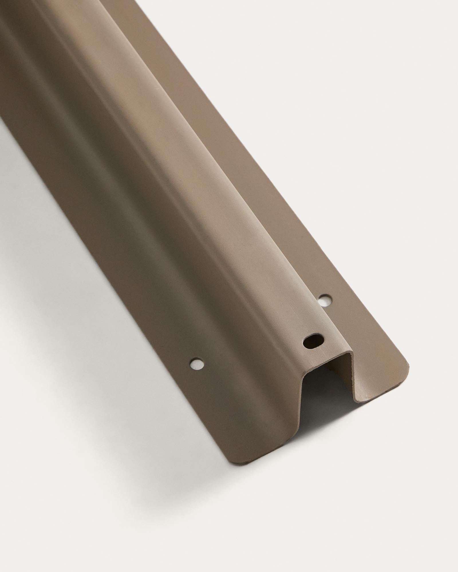 Stilvoller exzentrischer Sonnenschirm Noli in hellem Beige, ausgestattet mit einem stabilen taupefarbenen Aluminiumgestell, perfekt für entspannte Stunden im Freien.