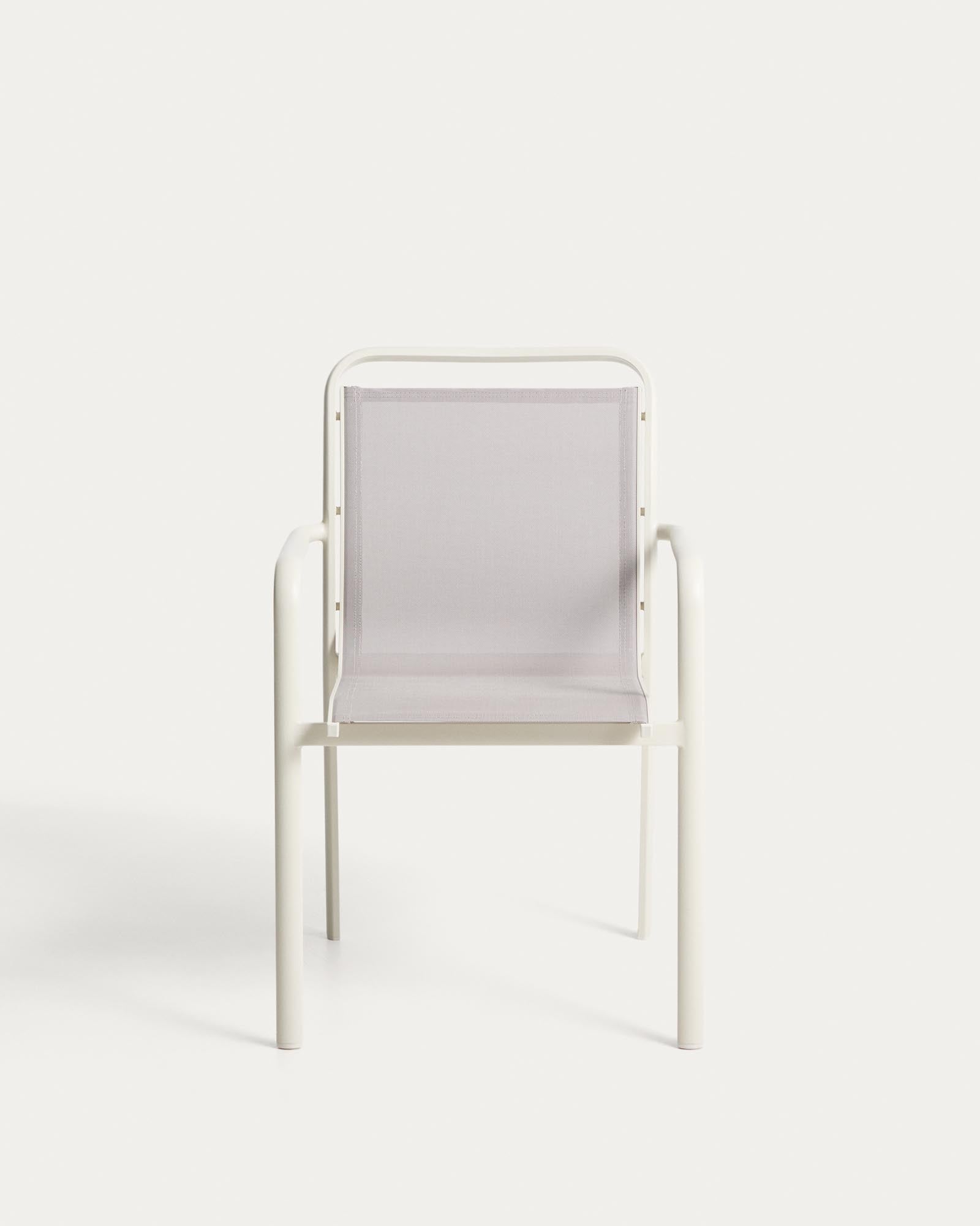 Stapelbarer Outdoor-Stuhl Luri in Ecru und Beige, aus robustem Aluminium und pflegeleichtem Texteline, perfekt für Garten und Terrasse.