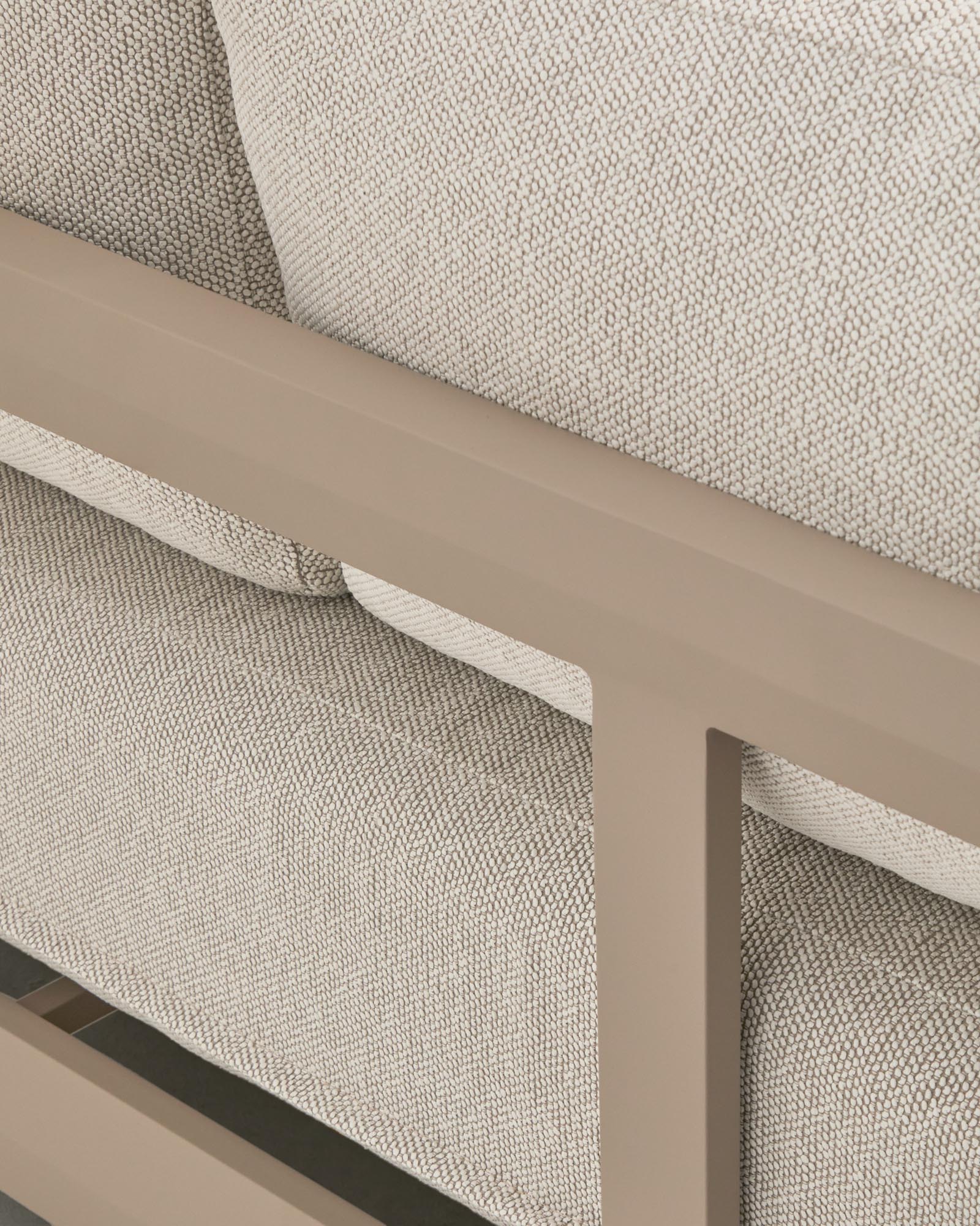 Modernes 3-Sitzer-Sofa Nerano in Taupe, aus langlebigem Aluminium, perfekt für gemütliche Stunden im Innen- und Außenbereich.