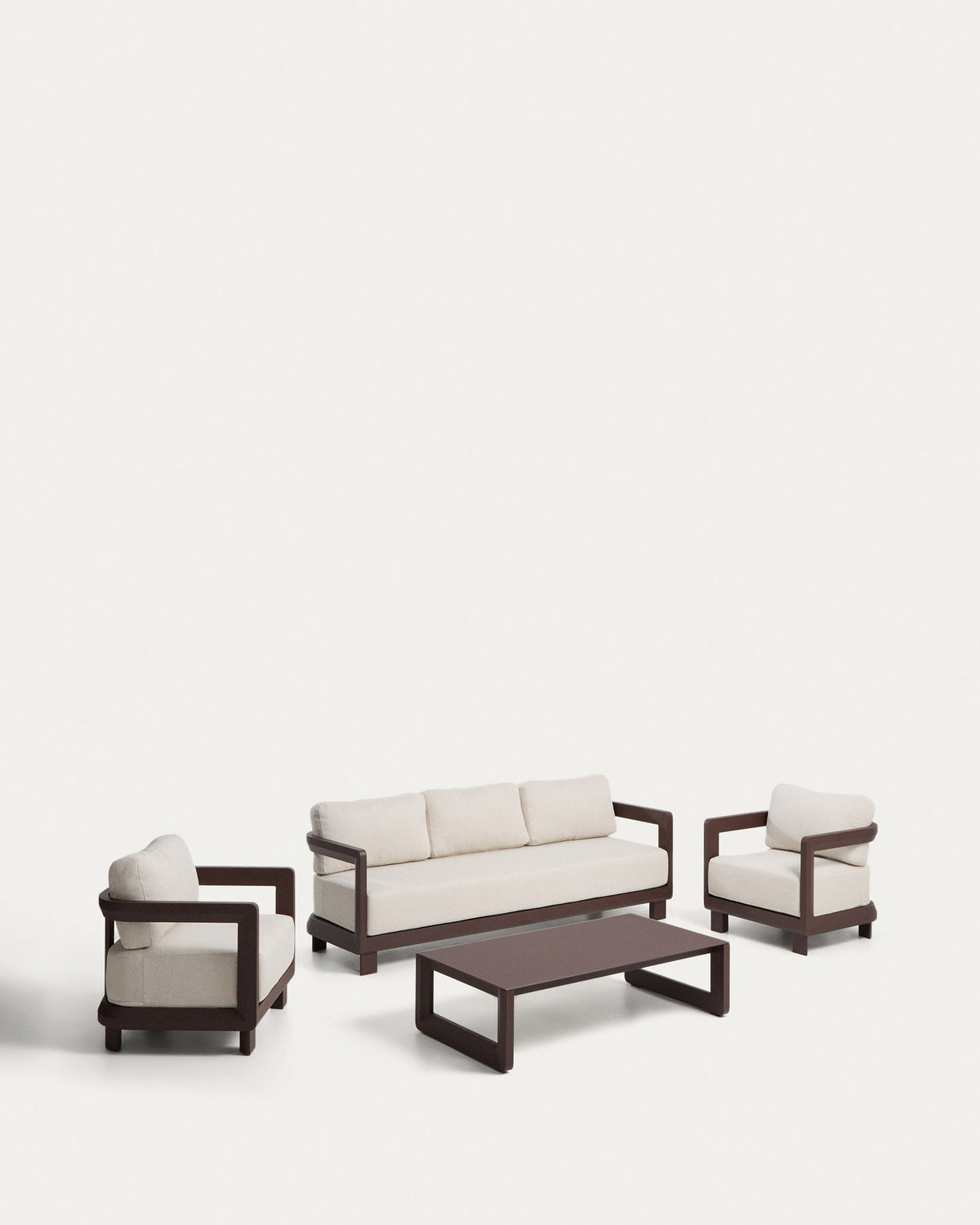Set Nerano mit 3-Sitzer-Sofa, 2 Sesseln und Couchtisch aus gehärtetem Glas und braunem Aluminium in Braun, Hellbraun, Beige präsentiert im Onlineshop von KAQTU Design AG. Loungeset ist von Kave Home