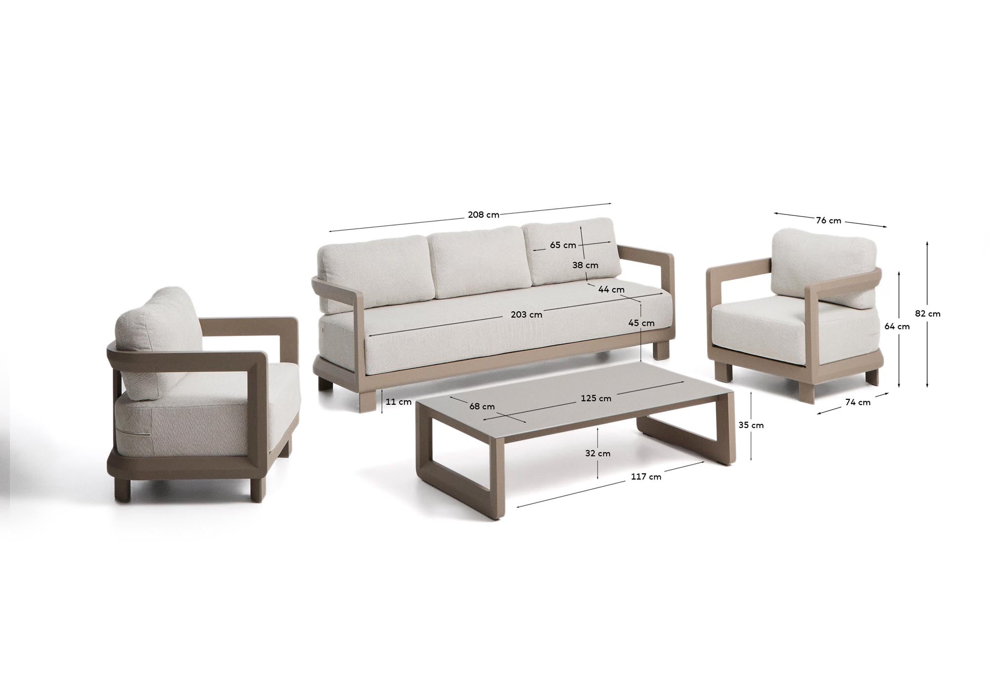 Elegantes Loungeset Nerano in Taupe, bestehend aus einem 3-Sitzer-Sofa, zwei Sesseln und einem Couchtisch aus robustem Glas und Aluminium.