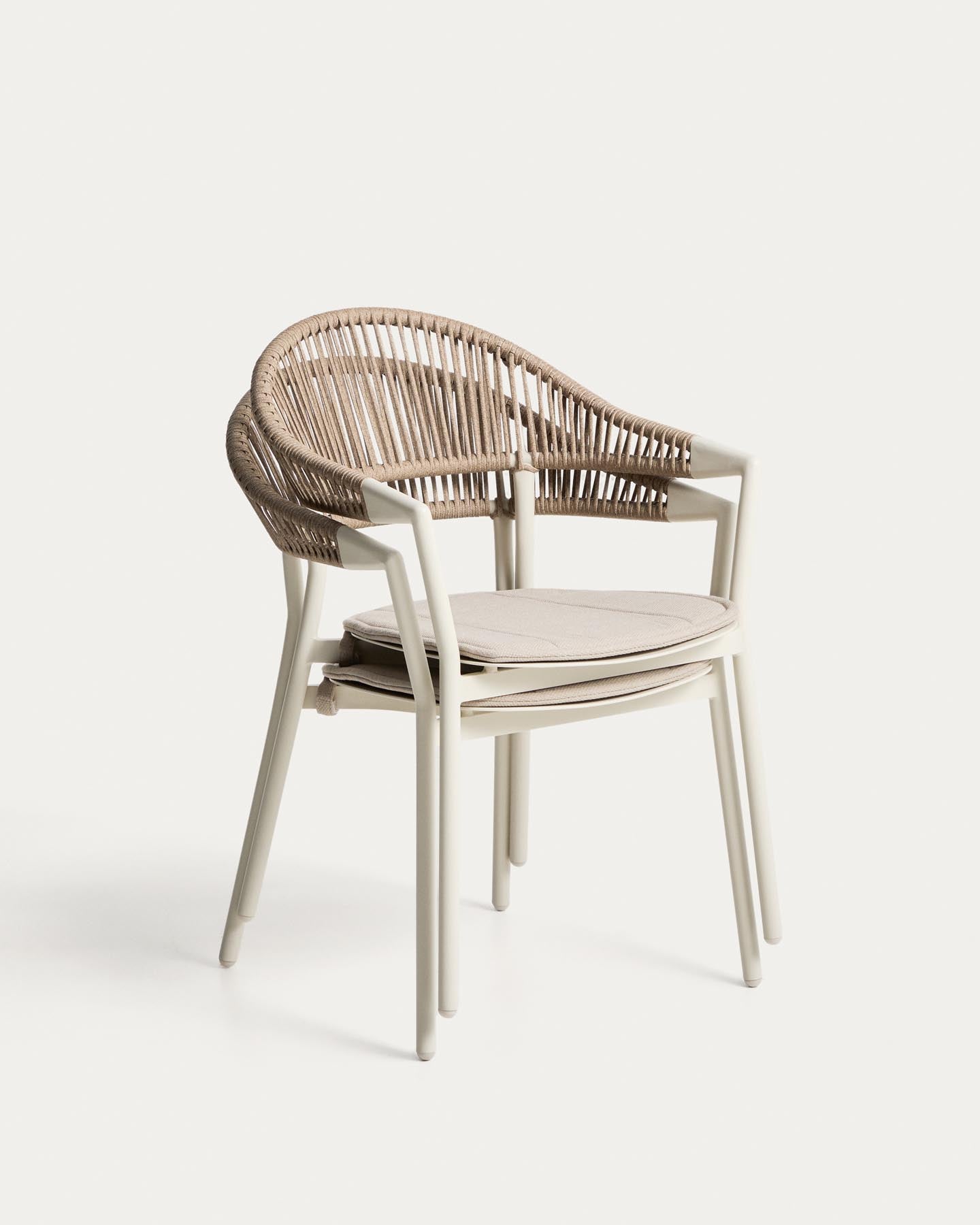 Set Ausziehtisch Livorno aus Aluminium in Ecru, Beine in Holzoptik, 6 Stühle Alimia aus Aluminium in Ecru und Synthetikseil Beige, 233 (350) x 100 cm in Ecru präsentiert im Onlineshop von KAQTU Design AG. Loungeset ist von Kave Home