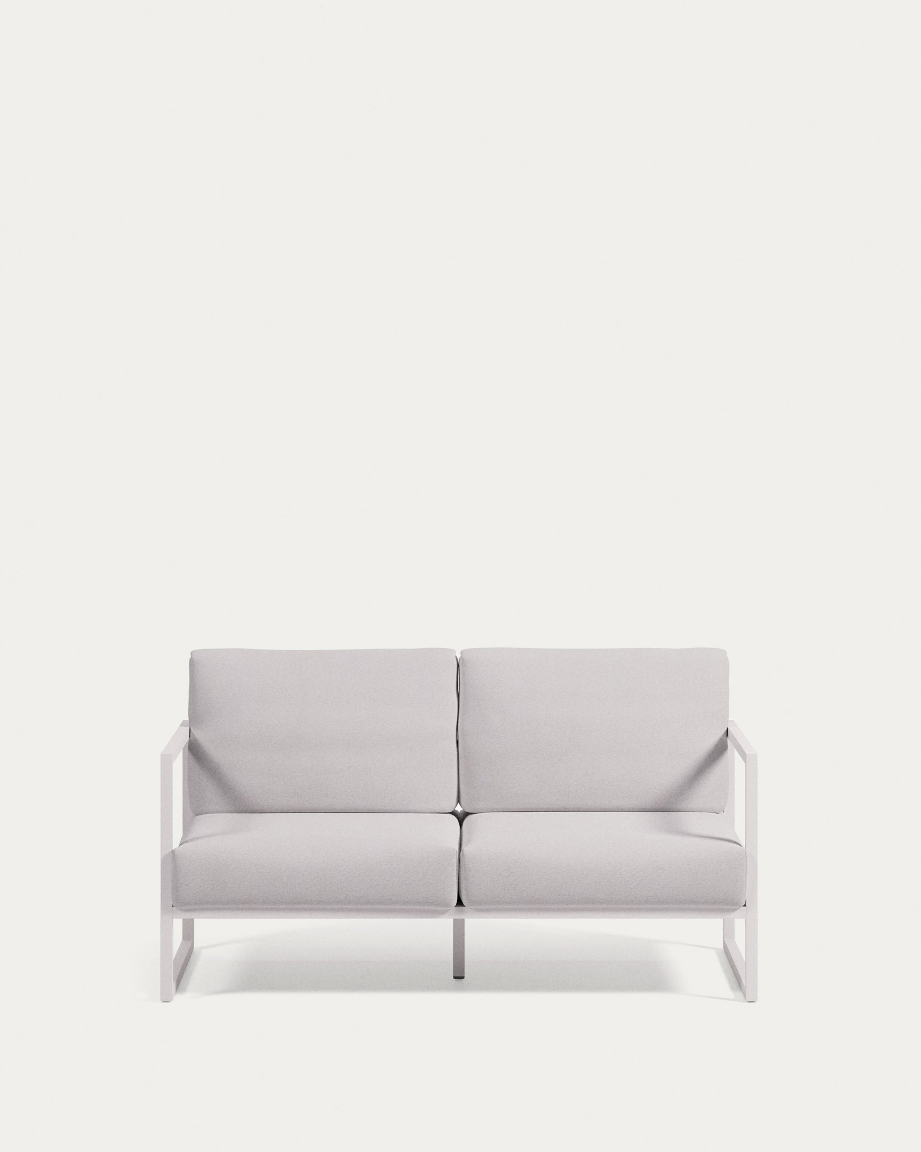 2-Sitzer-Sofa Comova 100% outdoor weiß und Aluminium weiß 150 cm in Weiß präsentiert im Onlineshop von KAQTU Design AG. Loungesofa ist von Kave Home