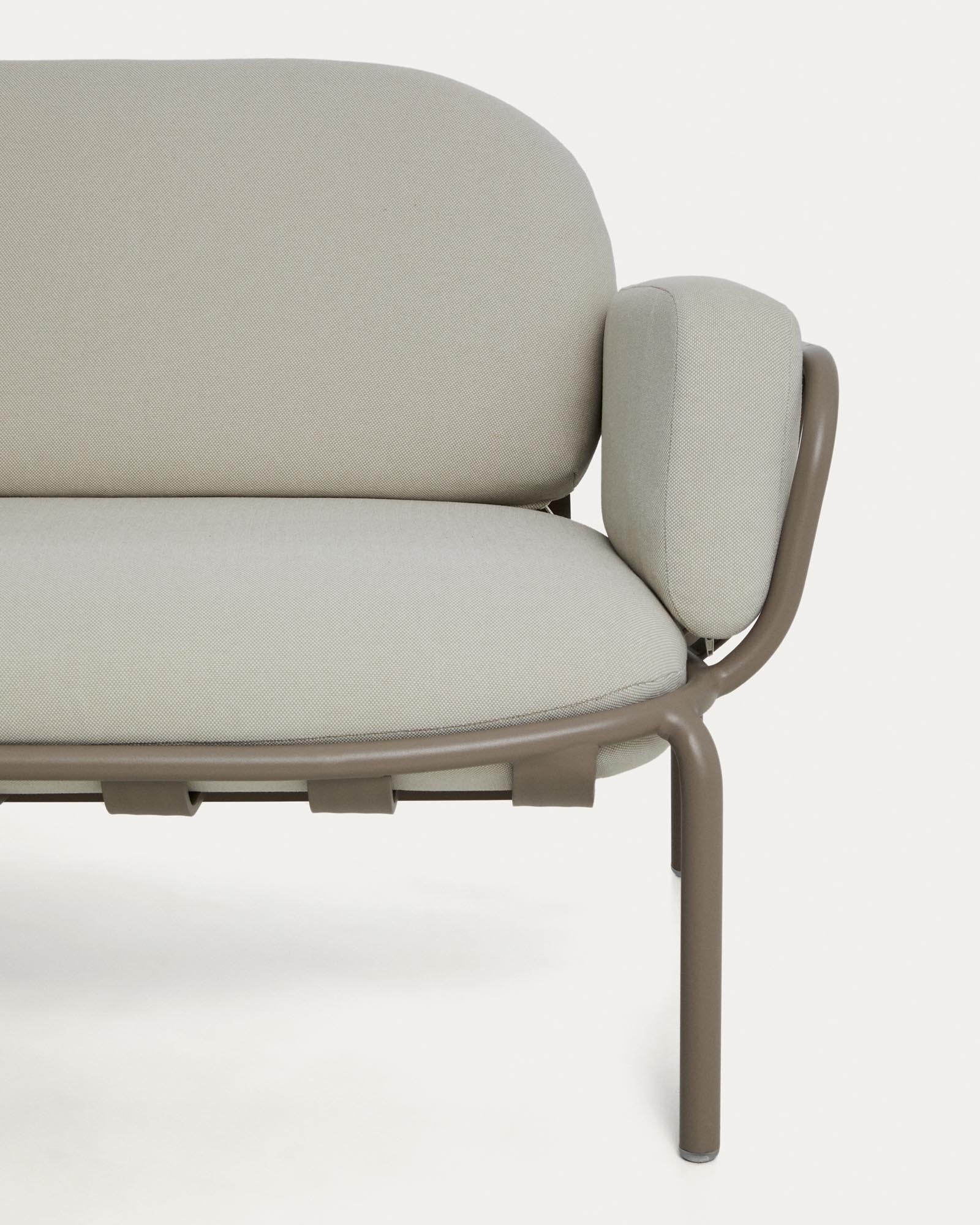 3-Sitzer-Outdoor-Sofa Joncols aus taupefarben lackiertem Aluminium mit beigen Kissen, 224 cm in Taupe präsentiert im Onlineshop von KAQTU Design AG. Lounge Sofa ist von Kave Home