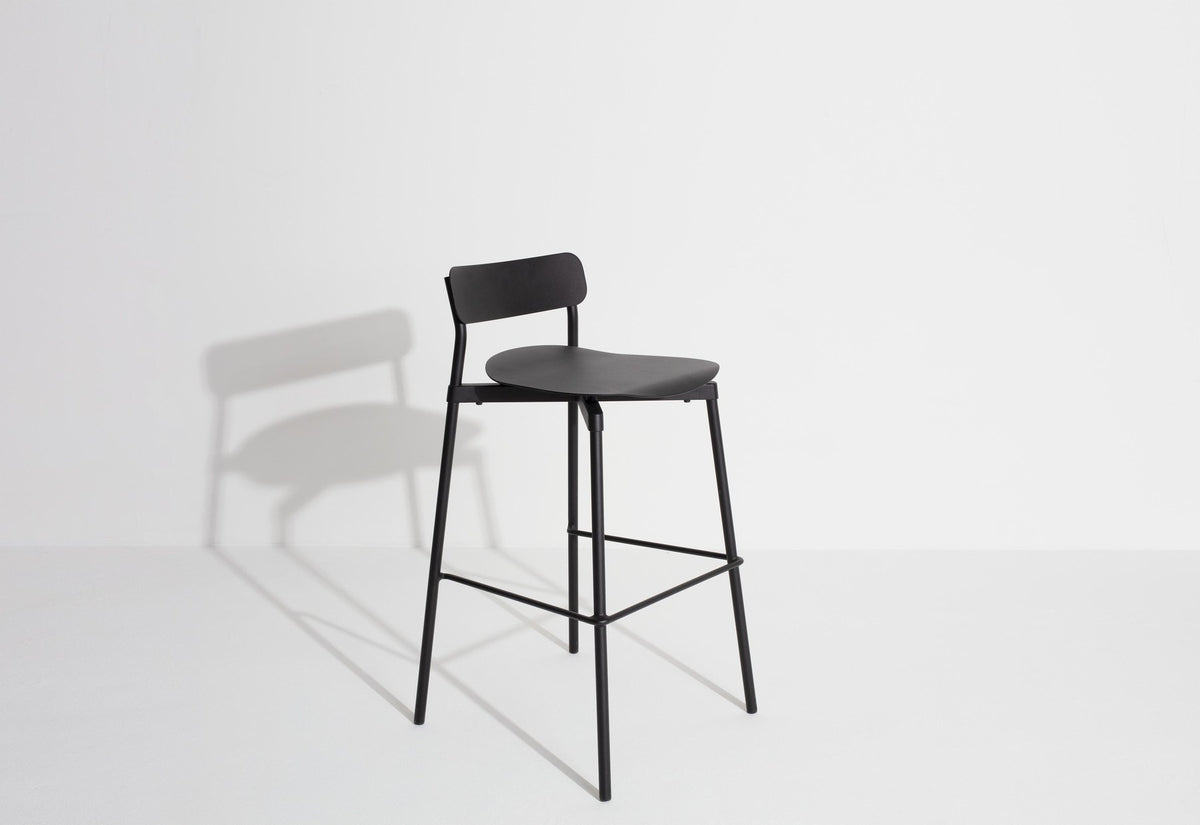 Barhocker Fromme aus schwarzem Aluminium mit mattierter, grained anti-UV-Pulverbeschichtung, schlanke Silhouette, Sitzhöhe 65cm.