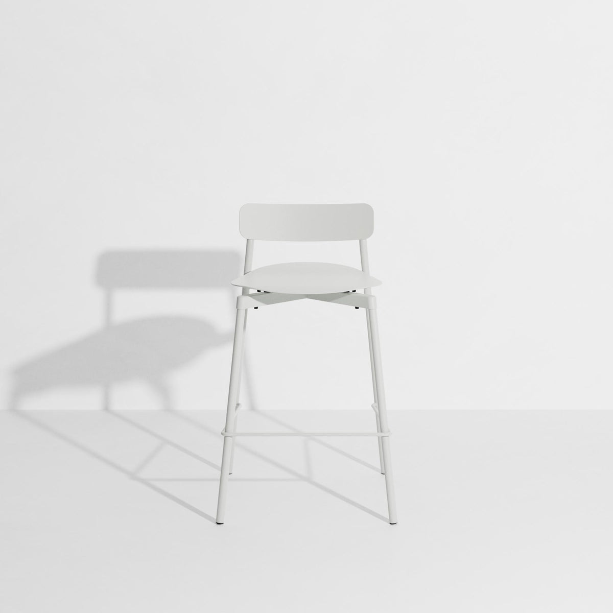 Barhocker Fromme aus schwarzem Aluminium mit mattierter, grained anti-UV-Pulverbeschichtung, schlanke Silhouette, Sitzhöhe 65cm.