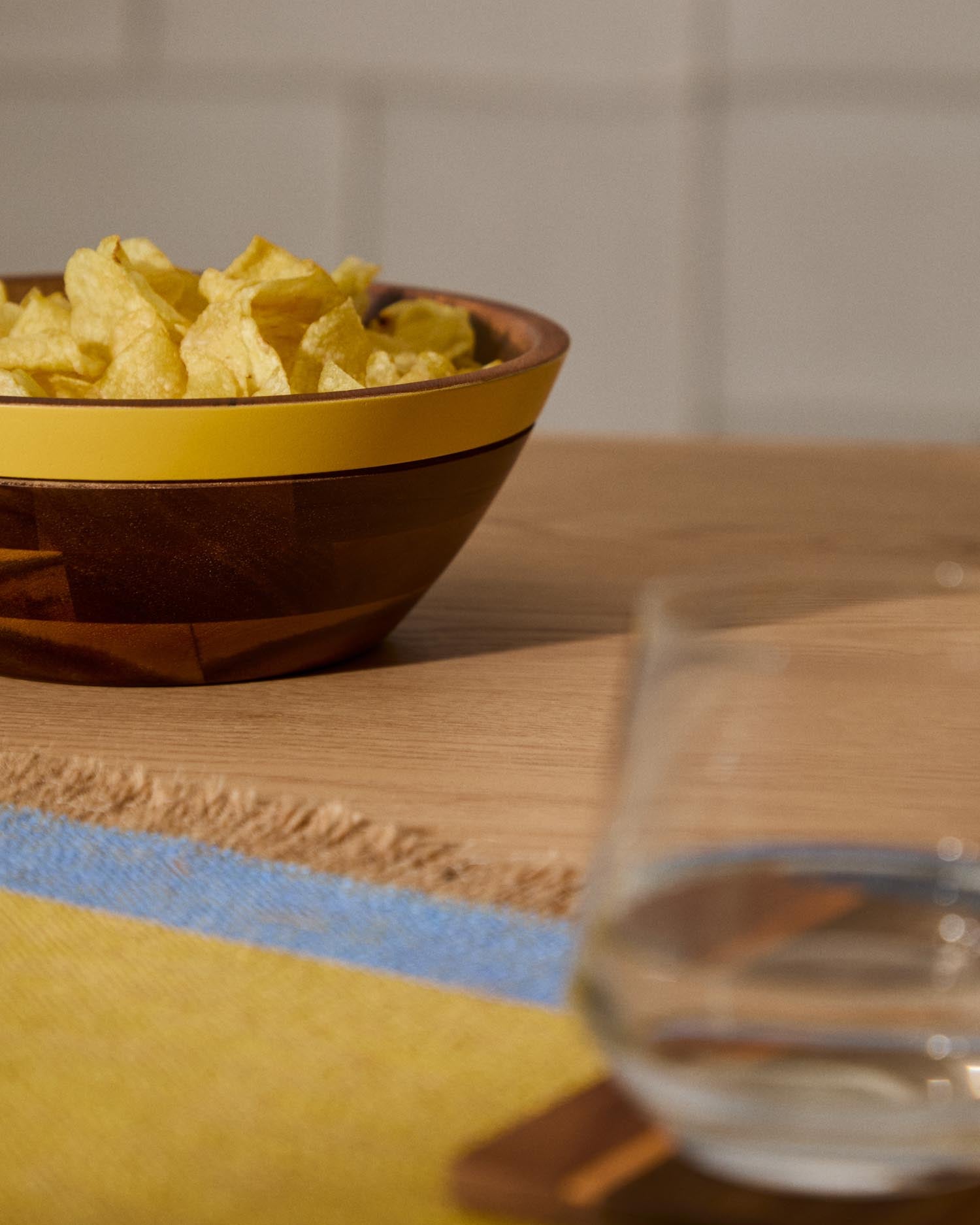 Gelbe Schale Zairin aus Akazienholz, FSC 100 % in Gelb präsentiert im Onlineshop von KAQTU Design AG. Schale ist von Kave Home