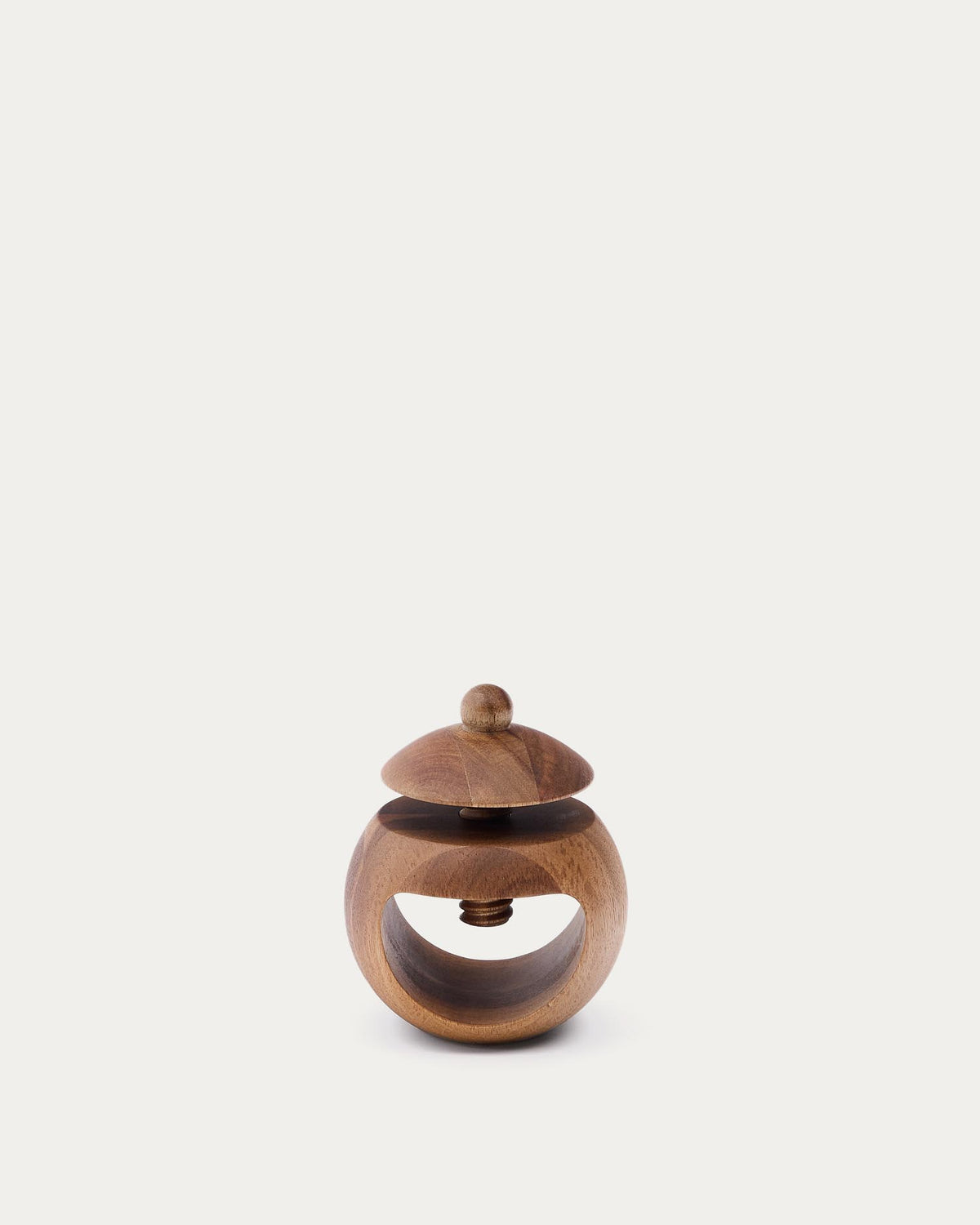 Nussknacker Nukha aus Akazienholz, FSC 100 % in Natur präsentiert im Onlineshop von KAQTU Design AG. Küchenhelfer ist von Kave Home