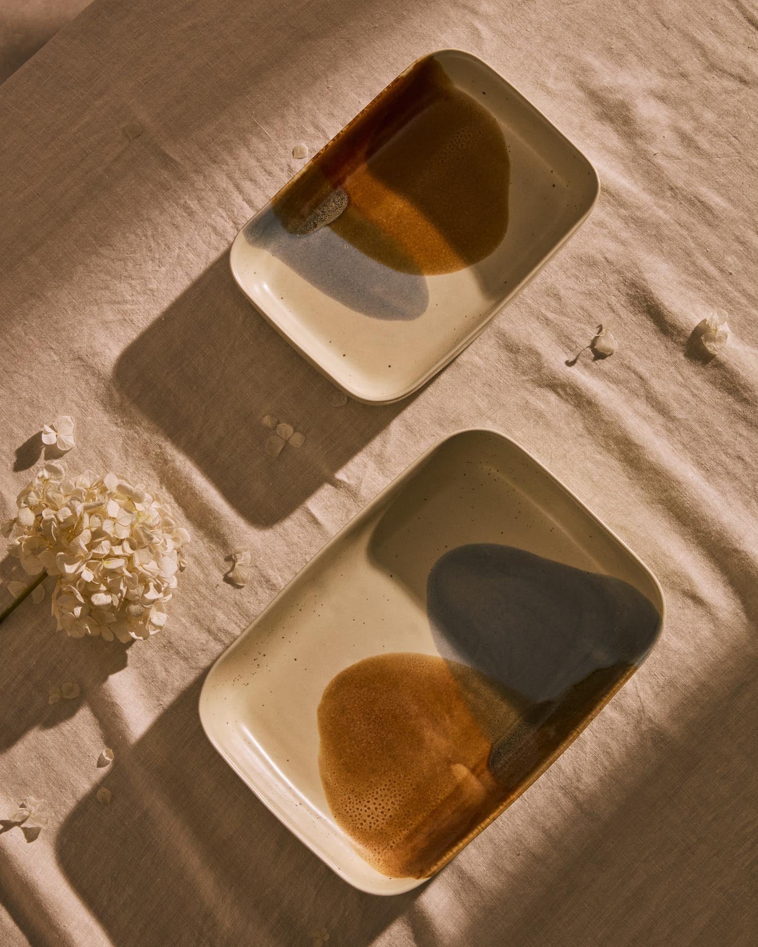 Die Miglo Ofenform von Kave Home vereint stilvolles Design mit funktionaler Keramik für perfekte Backergebnisse.