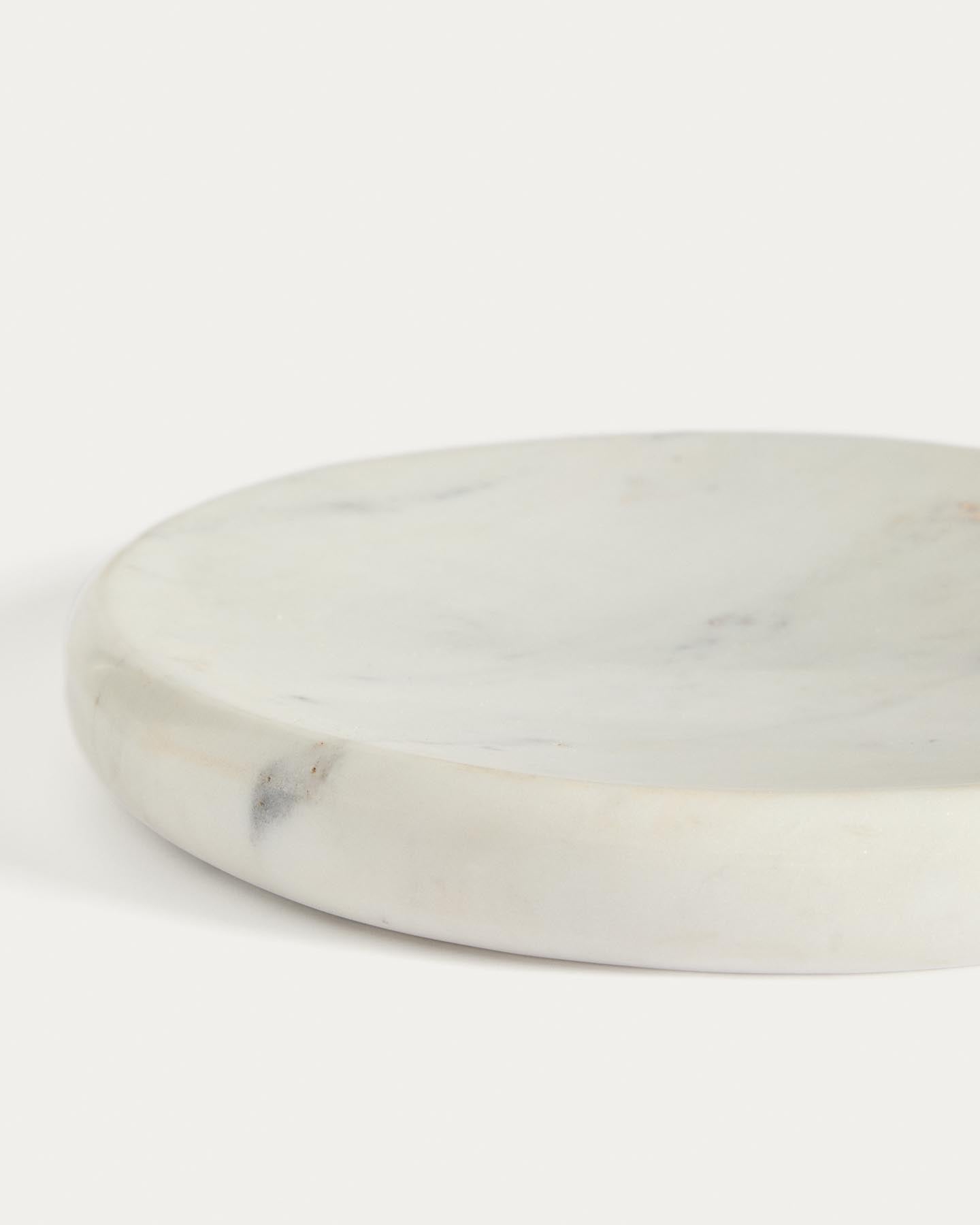 Tablett Obena aus weißem Marmor, Ø 25 cm in Weiß präsentiert im Onlineshop von KAQTU Design AG. Tablett ist von Kave Home