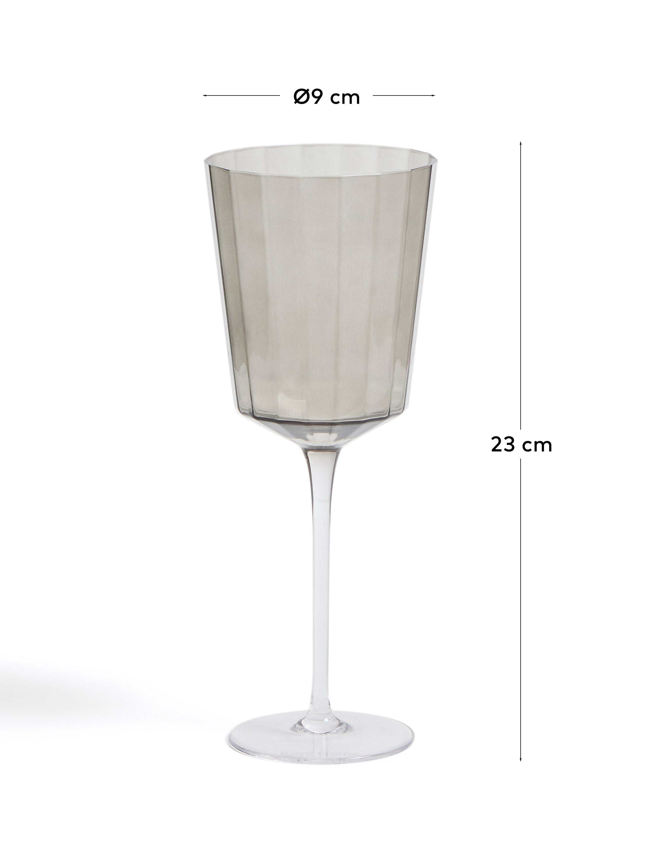 Weinglas Clarien aus grauem Glas, 39,5 cl in Silber präsentiert im Onlineshop von KAQTU Design AG. Universal Weinglas ist von Kave Home