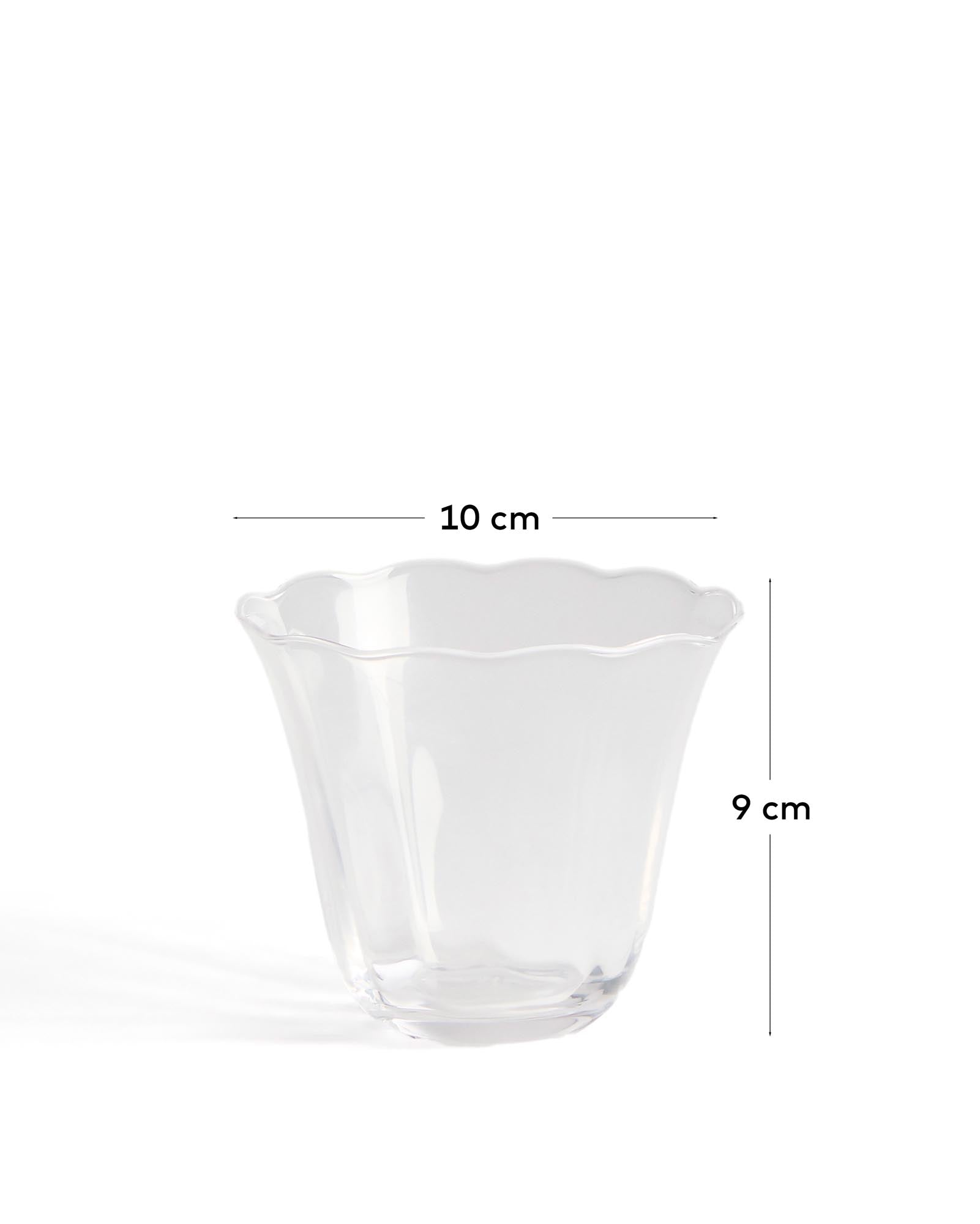 Elegantes Wasserglas Neia aus transparentem Glas, 23 cl, ideal für stilvolle Tischdekoration und vielseitige Getränke.