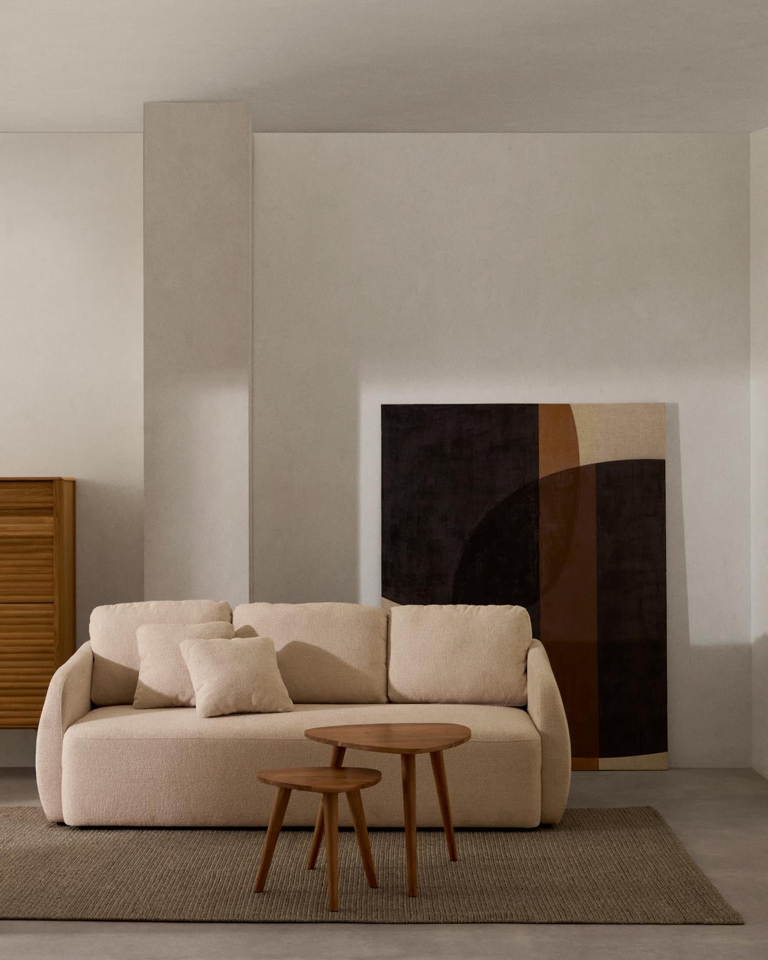 Elegantes Schlafsofa Laira, 3-Sitzer, in Chenille ecru, 225 cm, FSC-zertifiziert, von Kave Home. Stilvoll und praktisch.