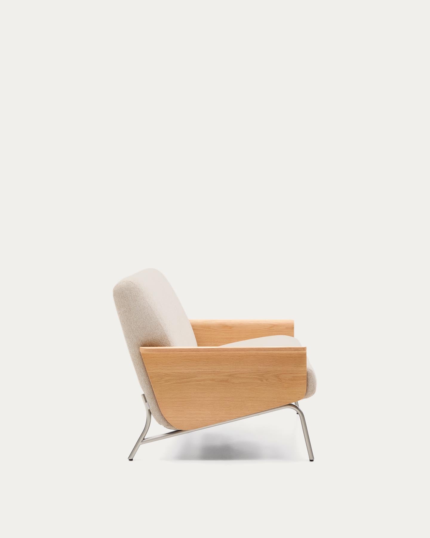 2-Sitzer-Sofa Amsen in Beige aus Eichensperrholz mit Beinen aus em gebürsteten Edelstahl 150 cm in Beige präsentiert im Onlineshop von KAQTU Design AG. 2er Sofa ist von Kave Home