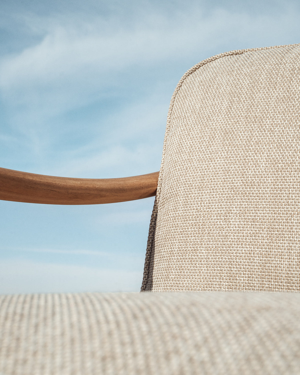2-Sitzer Outdoor-Sofa Elunda aus massivem Teakholz, FSC 100 %, 149 cm in Beige, Natur, Hellgrau präsentiert im Onlineshop von KAQTU Design AG. Lounge Sofa ist von Kave Home