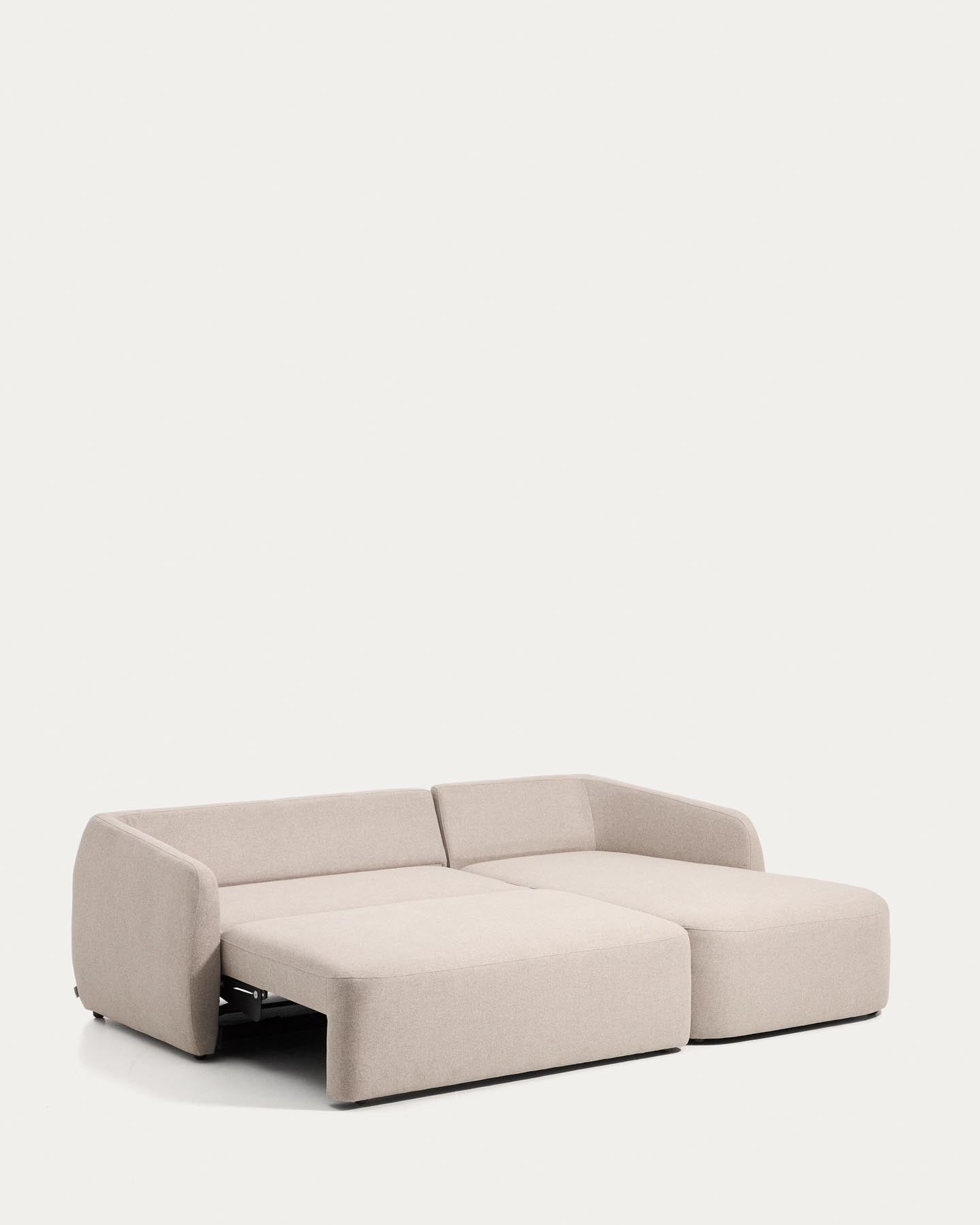 3-Sitzer-Bettsofa Laira in beiger Chenille und Chaiselongue rechts, 246 cm, FSC Mix Credit in Beige präsentiert im Onlineshop von KAQTU Design AG. Bettsofa ist von Kave Home