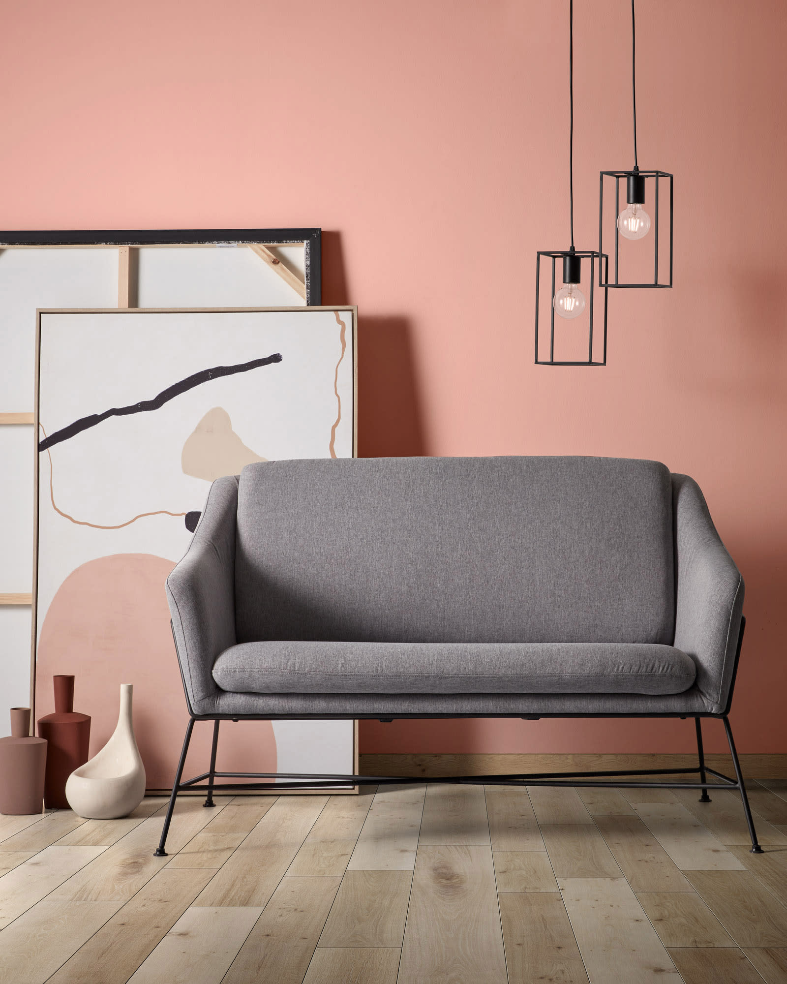 Das Brida 2-Sitzer-Sofa in Dunkelgrau von Kave Home bietet stilvolles Design und Komfort auf 128 cm Breite für Ihr Zuhause.