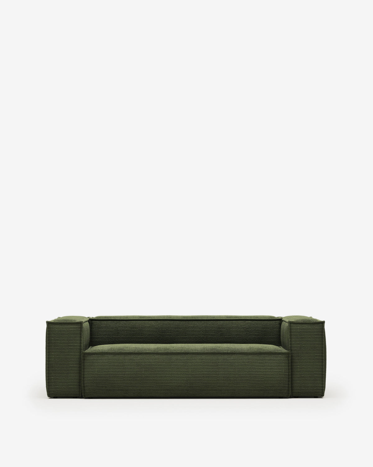 3-Sitzer-Sofa Blok mit dickem, grünen Cord 240 cm FSC Mix Credit in Grün präsentiert im Onlineshop von KAQTU Design AG. 3er Sofa ist von Kave Home