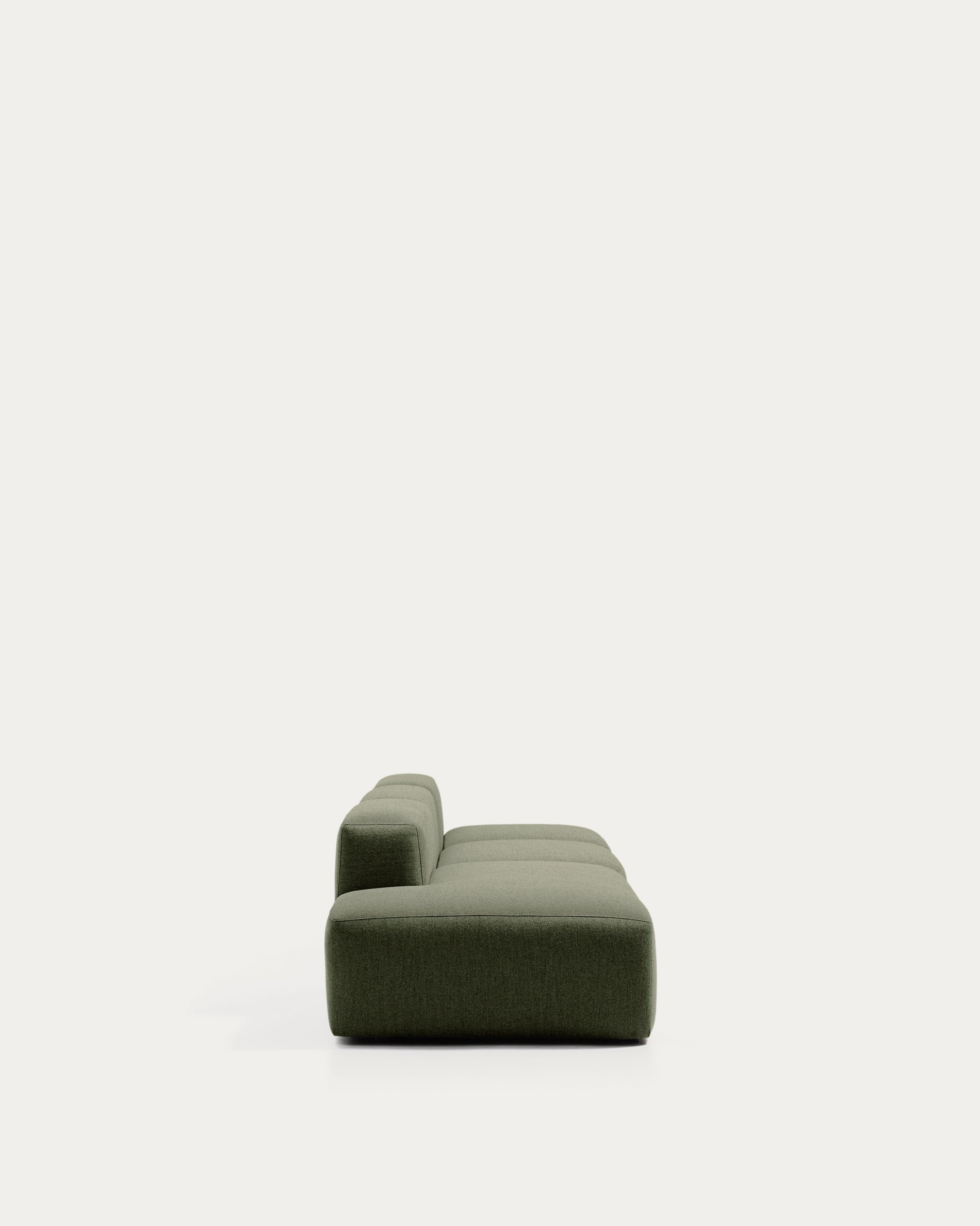 3-Sitzer-Sofa Blok mit Randmodul links in moosgrüner Chenille, 325 cm, FSC Mix Credit in Grün präsentiert im Onlineshop von KAQTU Design AG. 3er Sofa ist von Kave Home