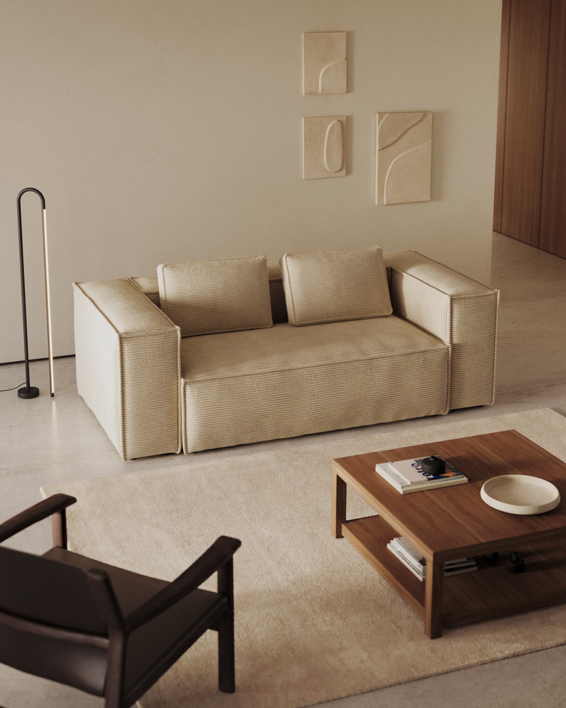 2-Sitzer-Sofa Blok mit dickem Cord in Naturfarbe 210 cm FSC Mix Credit in Ecru präsentiert im Onlineshop von KAQTU Design AG. 2er Sofa ist von Kave Home