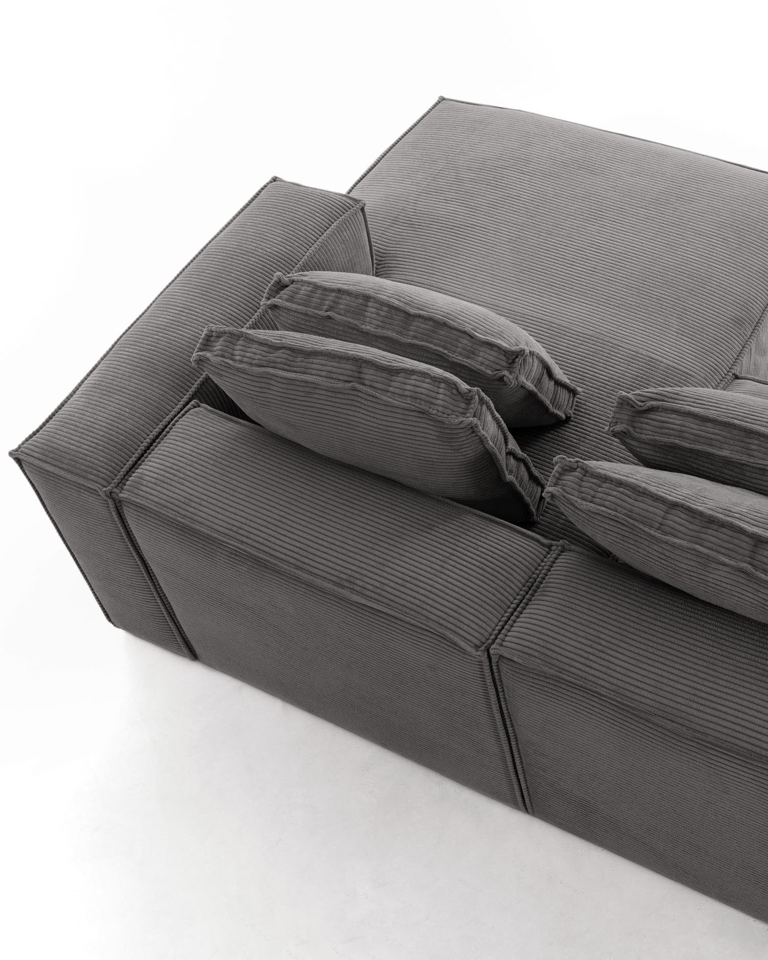Entdecken Sie das stilvolle 4-Sitzer-Sofa Blok mit Chaiselongue rechts. Hochwertiger Cordstoff und nachhaltige Materialien vereinen Komfort und Eleganz.