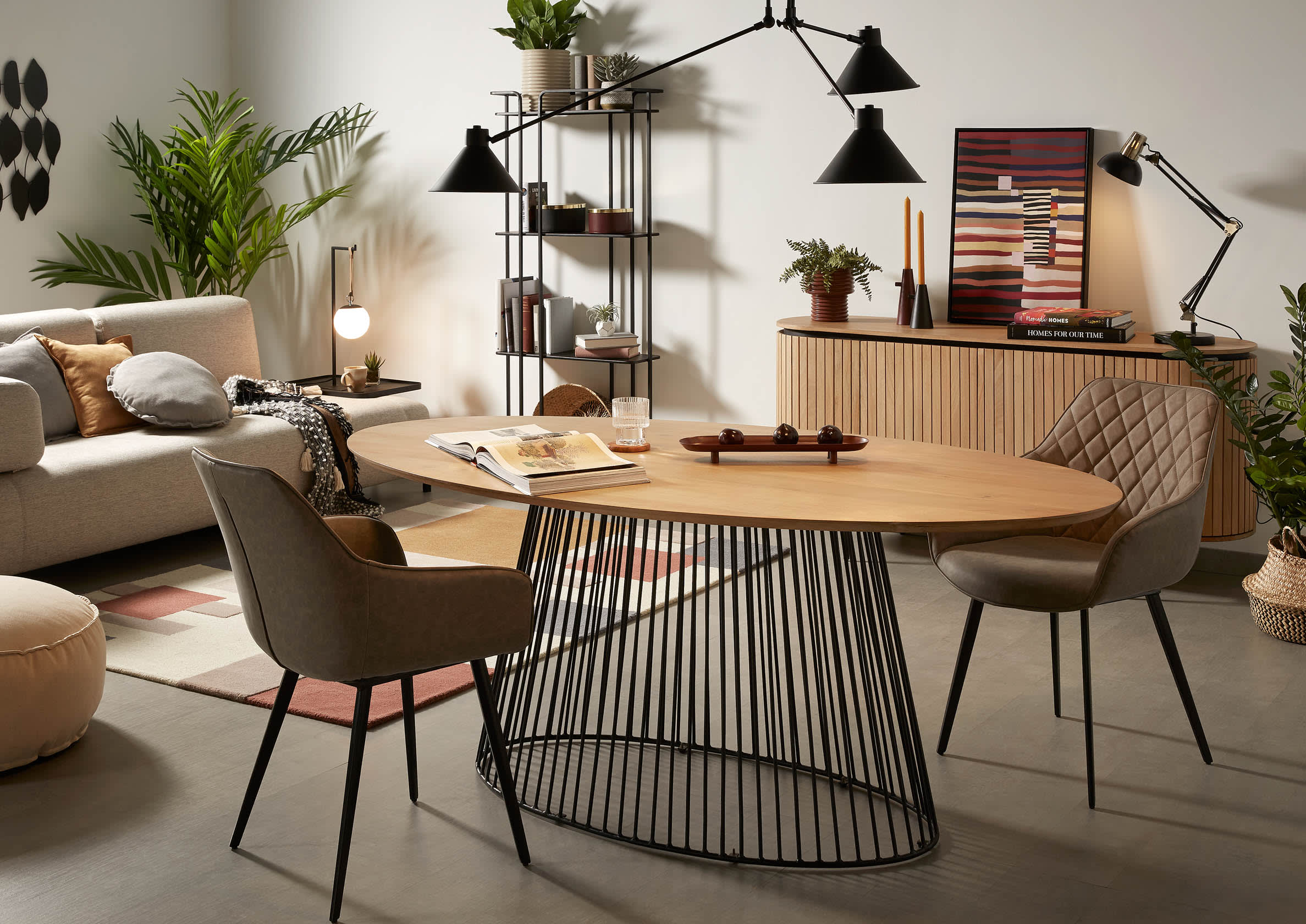 Elegantes 3-Sitzer Sofa in Beige-Grau, 252 cm, von Kave Home, mit praktischem Tablett für modernen Stil und Komfort.