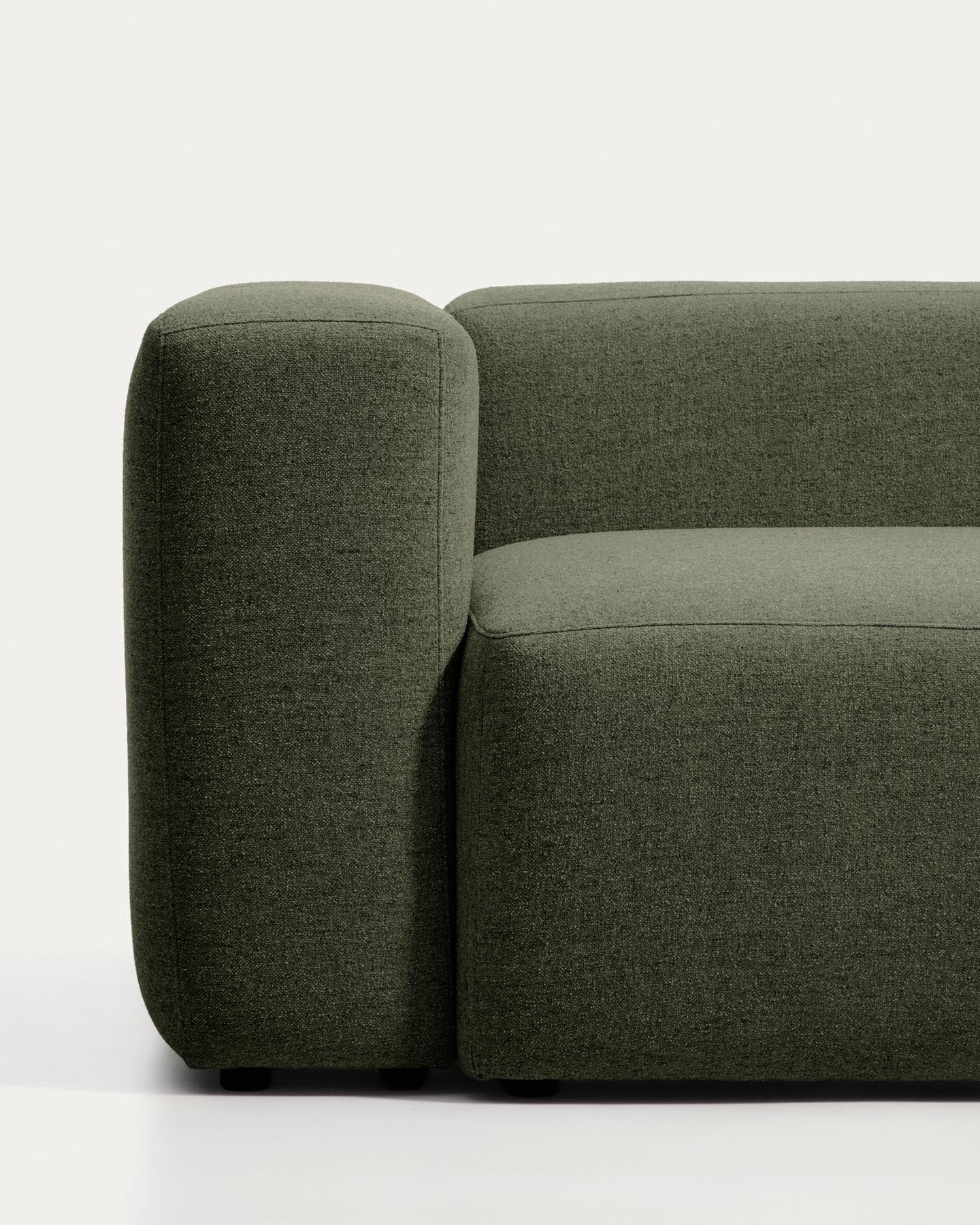 5-Sitzer-Ecksofa Blok in moosgrüner Chenille, 320 x 320 cm, FSC Mix Credit in Grün präsentiert im Onlineshop von KAQTU Design AG. Ecksofa ist von Kave Home