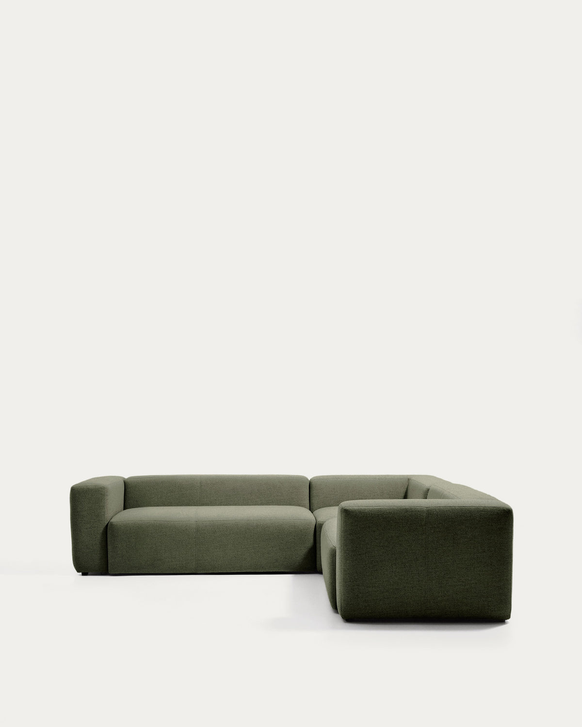 4-Sitzer-Ecksofa Blok in moosgrüner Chenille, 290 x 290 cm, FSC Mix Credit in Grün präsentiert im Onlineshop von KAQTU Design AG. Ecksofa ist von Kave Home