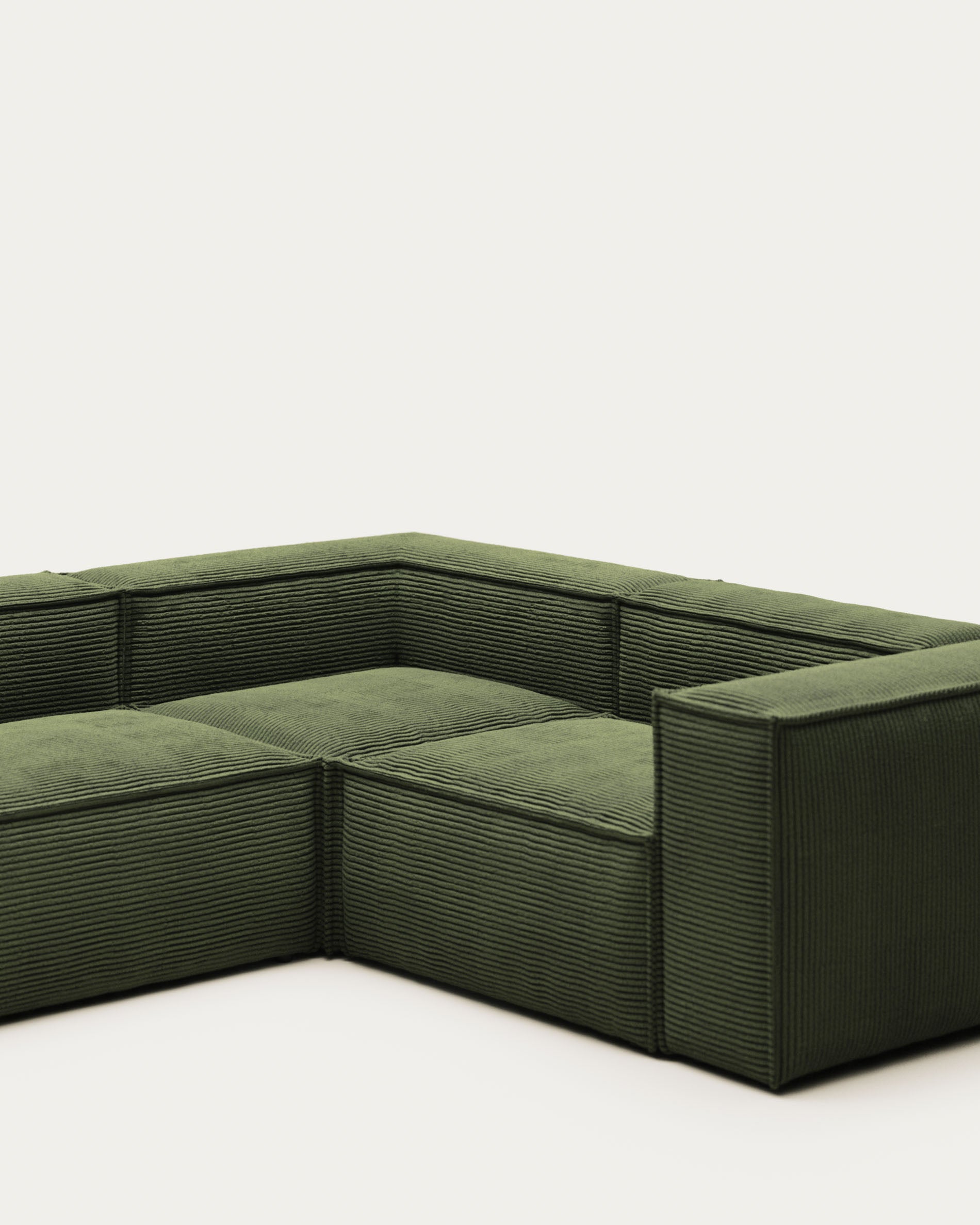 3-Sitzer-Ecksofa Blok, schwer entflammbar mit dickem, grünem Cord, 290 x 230 cm / 230 x 290 cm, FSC Mix Credit in Grün präsentiert im Onlineshop von KAQTU Design AG. Ecksofa ist von Kave Home