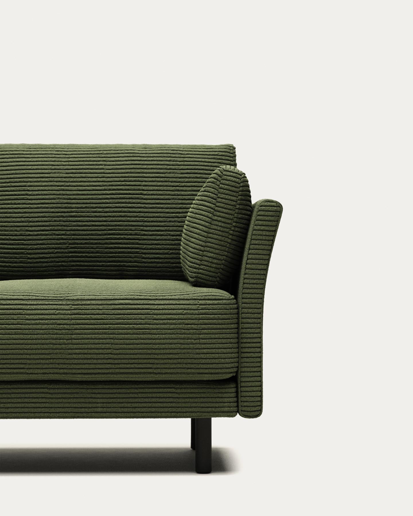 2-Sitzer-Sofa Gilma, schwer entflammbar mit dickem, grünem Cord und Beinen mit schwarzem Finish, 170 cm in Grün präsentiert im Onlineshop von KAQTU Design AG. 2er Sofa ist von Kave Home