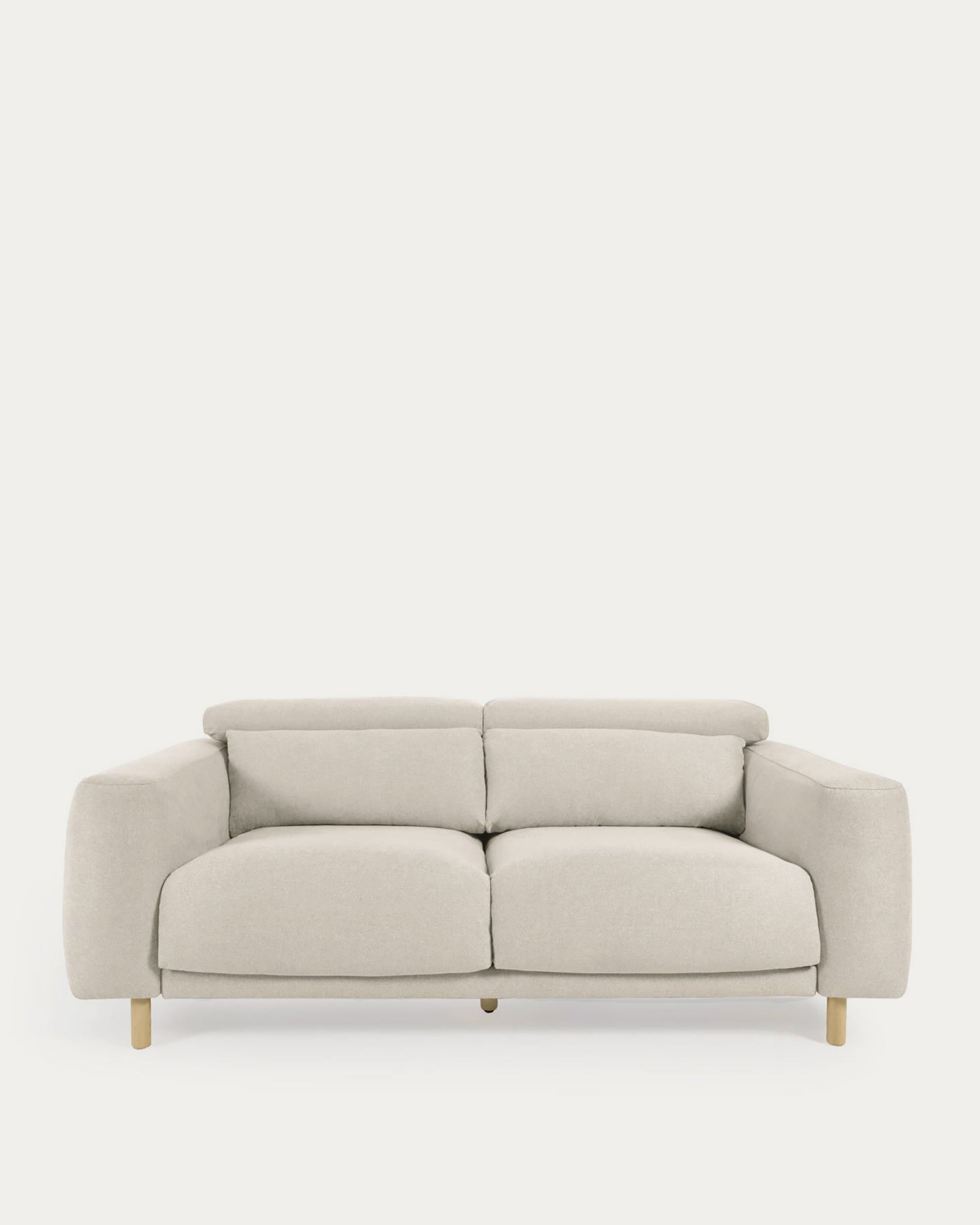 Singa 3-Sitzer Sofa mit verstellbarer Kopfstütze und ausziehbarem Sitz weiß 215 cm in Ecru präsentiert im Onlineshop von KAQTU Design AG. 3er Sofa ist von Kave Home