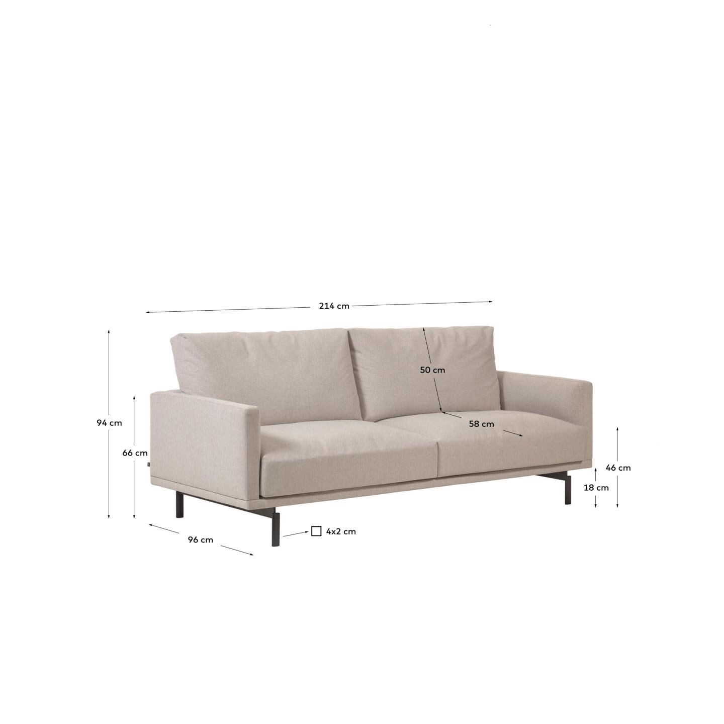 Erleben Sie das stilvolle Galene 3-Sitzer Sofa in Beige von Kave Home. Komfortabel, umweltfreundlich und ideal für jedes Zuhause!