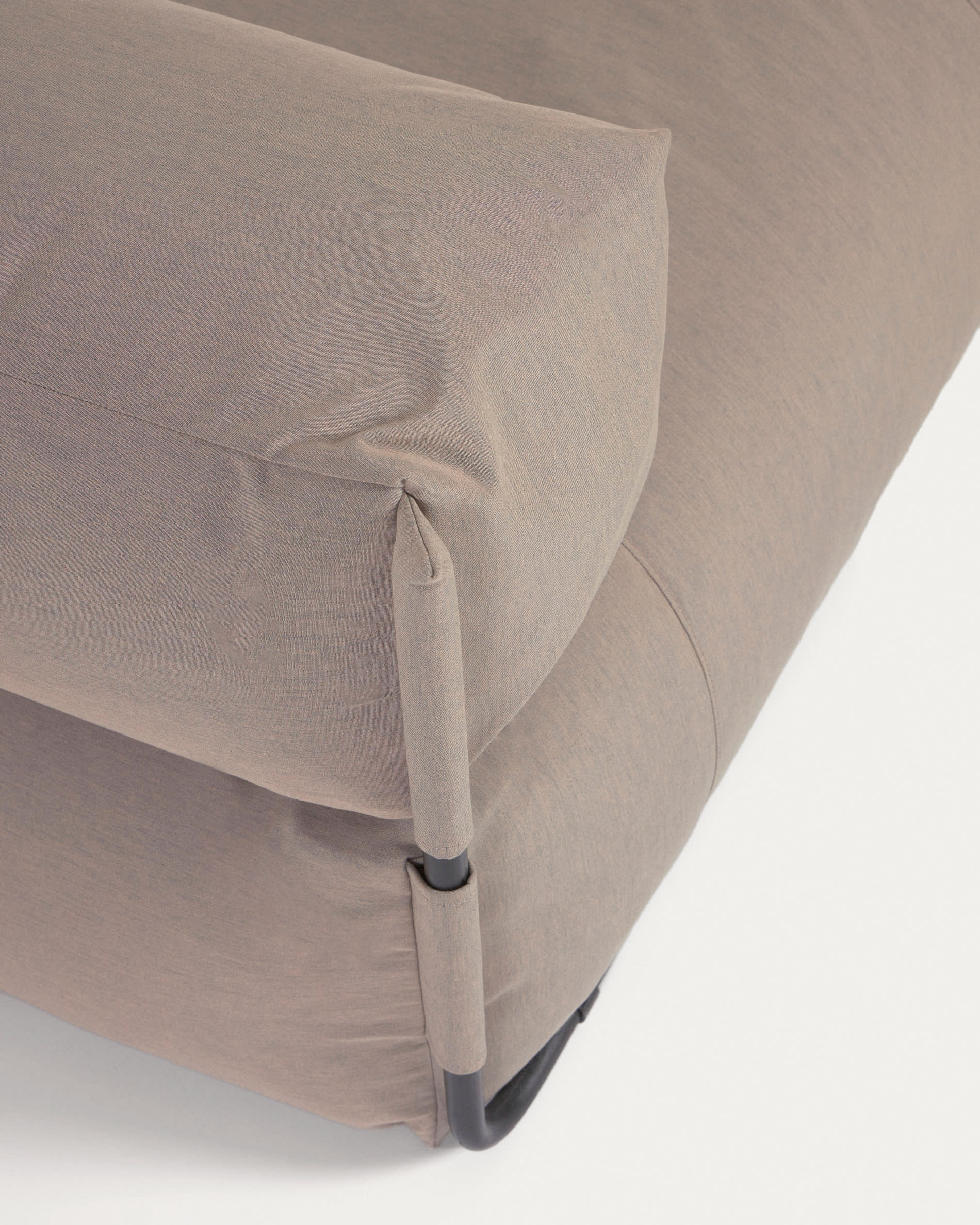 Stylisches Outdoor-Modularsofa mit Rückenlehne in frischem Grün. Ideal für Garten und Terrasse, 101x101cm, robust und wetterfest.