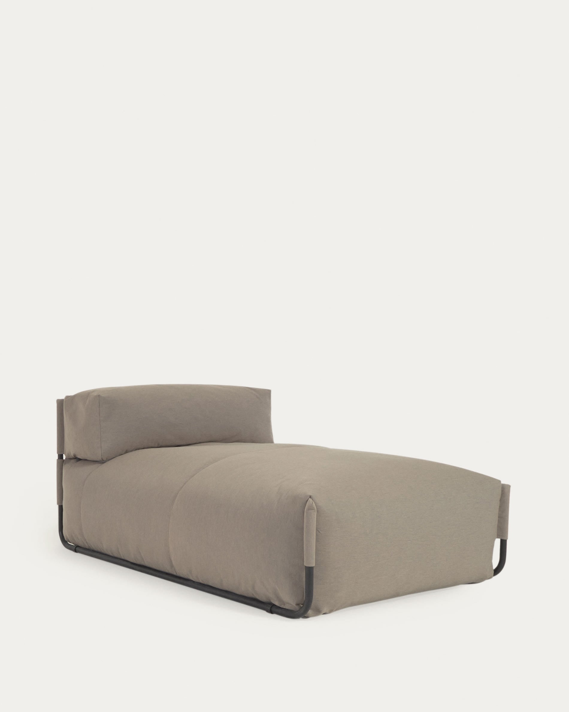 Gestalte deinen Außenbereich mit dem Square Pouf Modularsofa von Kave Home. Komfortabel, robust und in elegantem Grün – perfekt für entspannte Stunden im Freien!