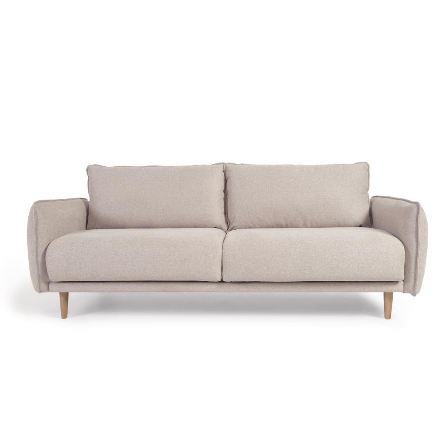 Entdecken Sie das elegante Sofa Carlota für 3 Personen in Beige von Kave Home. Nachhaltig, komfortabel und stilvoll – ideal für Ihr Wohnzimmer!