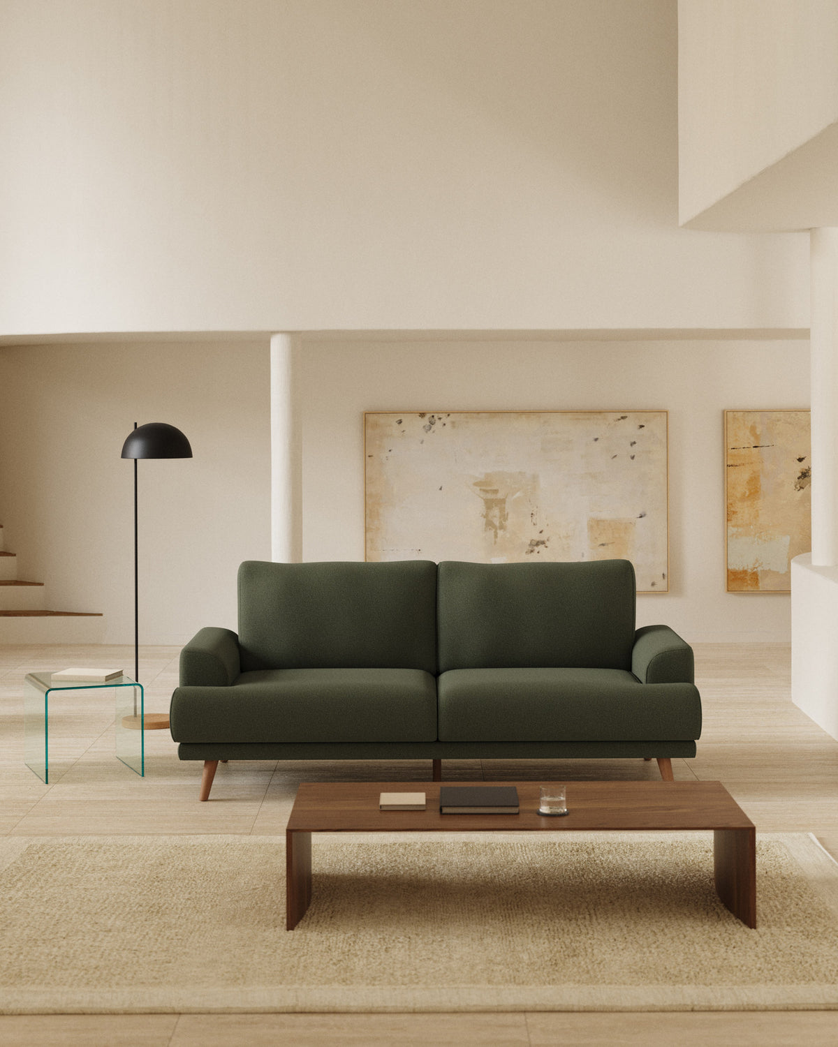 2-Sitzer-Sofa Karin aus dunkelgrüner Chenille mit Beinen aus massivem Buchenholz mit walnussfarbener Oberfläche 211 cm in Dunkelgrün präsentiert im Onlineshop von KAQTU Design AG. 2er Sofa ist von Kave Home
