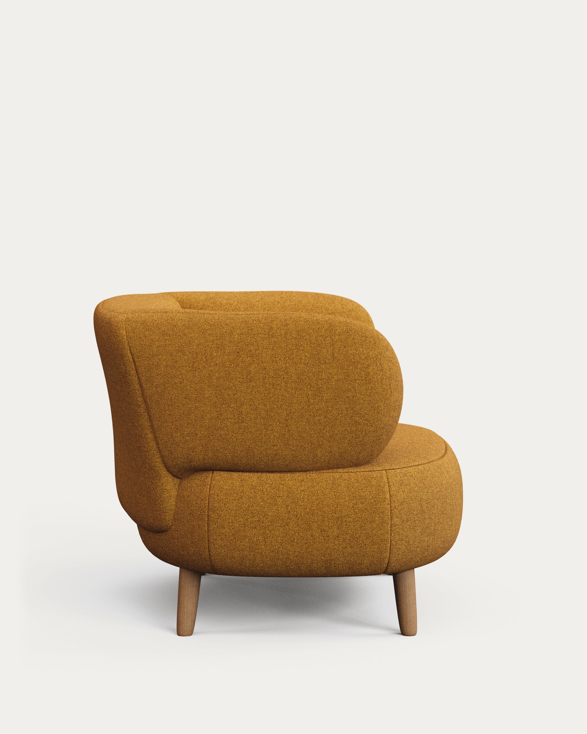 Sessel Luisa in schwer entflammbarem Lammfellimitat in Senfgelb mit Beinen aus massivem Buchenholz, 90 cm in Senfgelb präsentiert im Onlineshop von KAQTU Design AG. Sessel ist von Kave Home