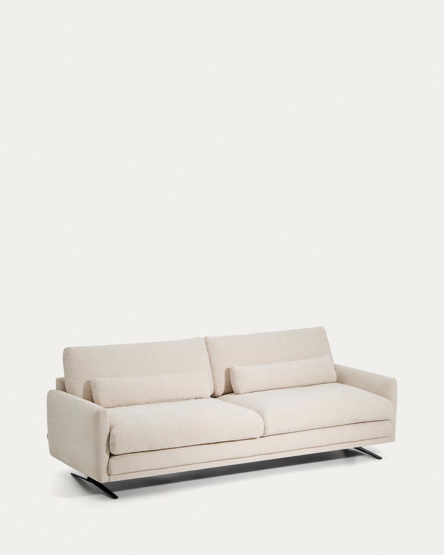3-Sitzer-Sofa Veliro aus beiger Chenille mit schwarzen Stahlbeinen, 240 cm, FSC Mix Credit in Beige präsentiert im Onlineshop von KAQTU Design AG. 3er Sofa ist von Kave Home