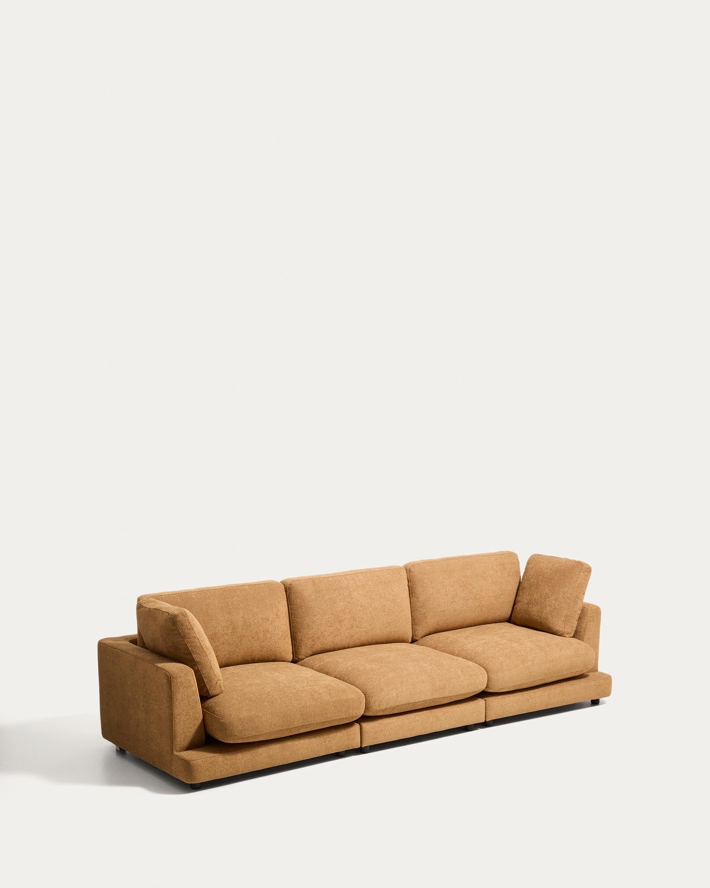 4-Sitzer-Sofa Gala aus senfgelbem Microbouclé, FSC Mix Credit, 300 cm in Senfgelb präsentiert im Onlineshop von KAQTU Design AG. 4er Sofa ist von Kave Home