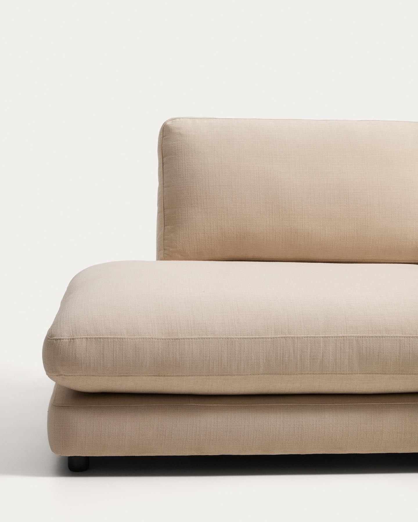 4-Sitzer-Modularsofa Gala mit Randmodul links aus beiger Chenille, FSC Mix Credit, 315 cm in Beige präsentiert im Onlineshop von KAQTU Design AG. 4er Sofa ist von Kave Home