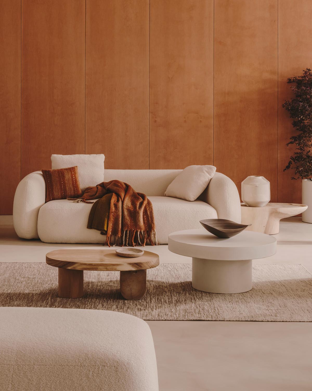 Luxuriöses 3-Sitzer-Sofa Martina in Ecru Bouclé von Kave Home.