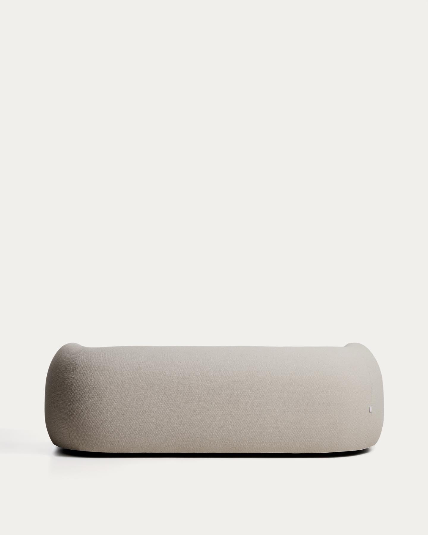Schwer entflammbares 3-Sitzer-Sofa Martina in Lammfelloptik in Steinton 246 cm FSC Mix Credit in Steinfarben präsentiert im Onlineshop von KAQTU Design AG. 3er Sofa ist von Kave Home
