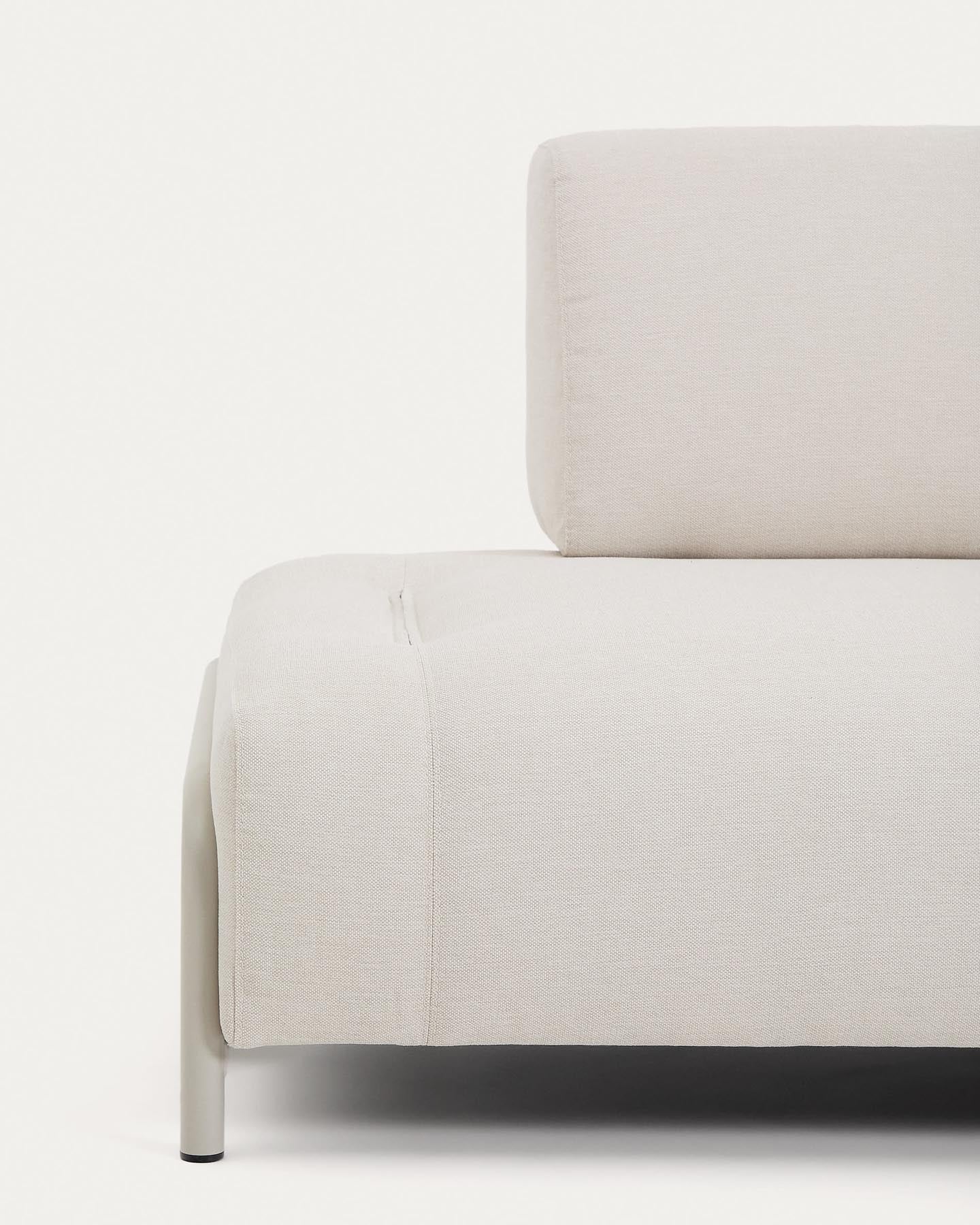 Erleben Sie das elegante 2-Sitzer-Modul Compo in Ecru. Mit robustem Chenille und einem stabilen Metallgestell ist es die perfekte Wahl für Ihr Zuhause.