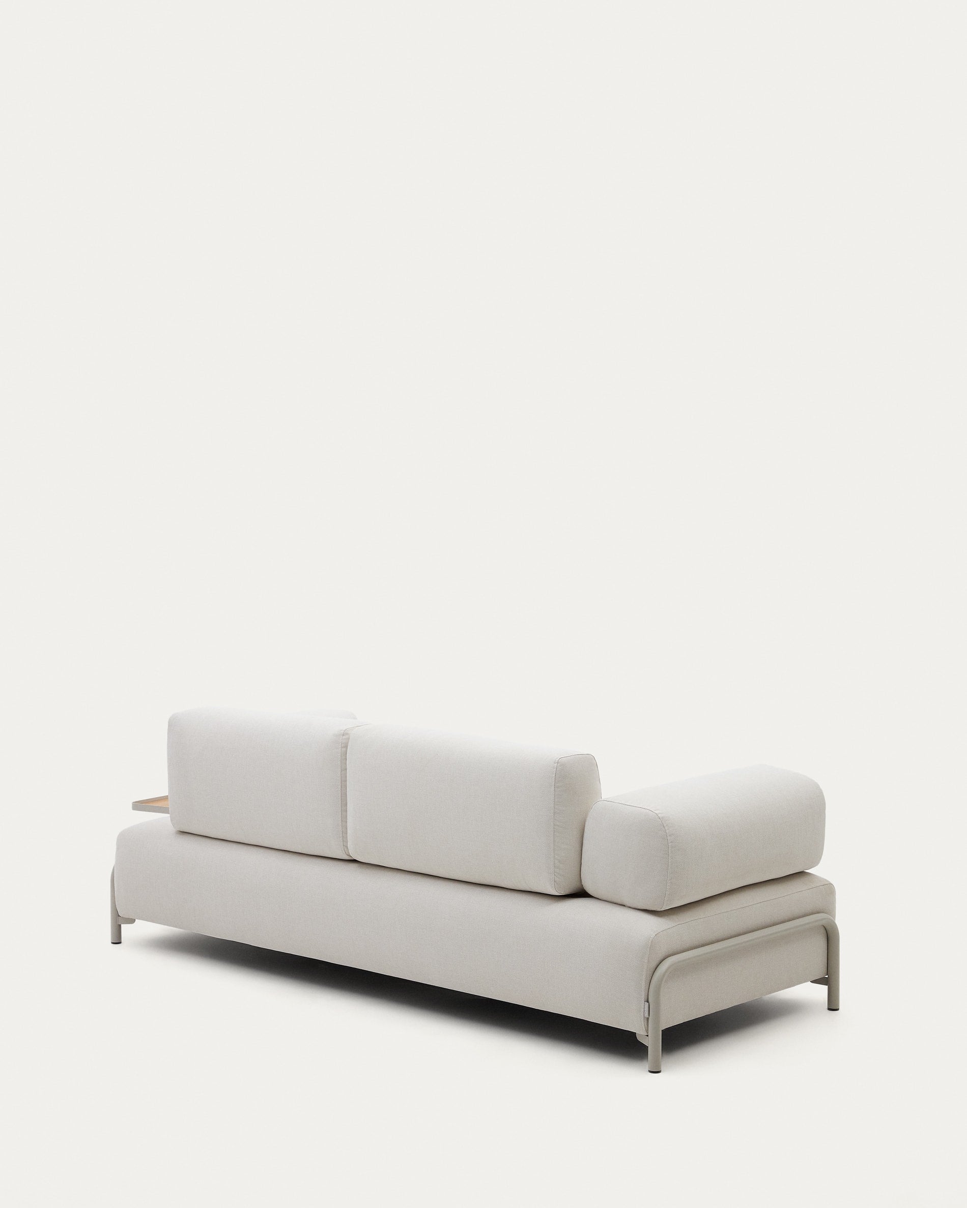 Stilvolles 3-Sitzer-Sofa in Chenille Beige mit Eichenfurnier-Tablett und robustem Metallgestell, 232 cm, von Kave Home.