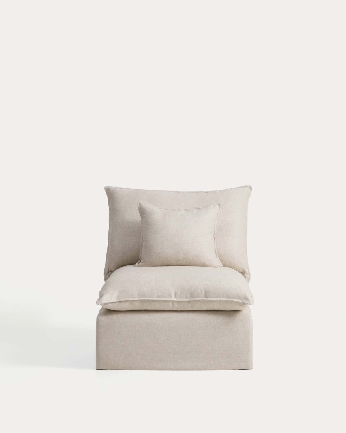 Sessel Anarela mit abnehmbarem Bezug aus Leinen und Viskose in Beige, 110 cm, FSC Mix Credit in Beige präsentiert im Onlineshop von KAQTU Design AG. Sessel ist von Kave Home