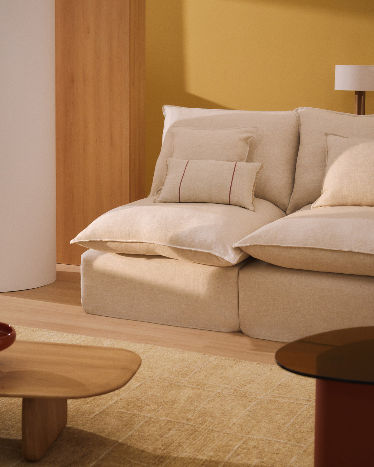 3-Sitzer-Modularsofa Anarela mit abnehmbarem Bezug aus Leinen und Viskose in Beige, 220 cm, FSC Mix Credit in Beige präsentiert im Onlineshop von KAQTU Design AG. 3er Sofa ist von Kave Home