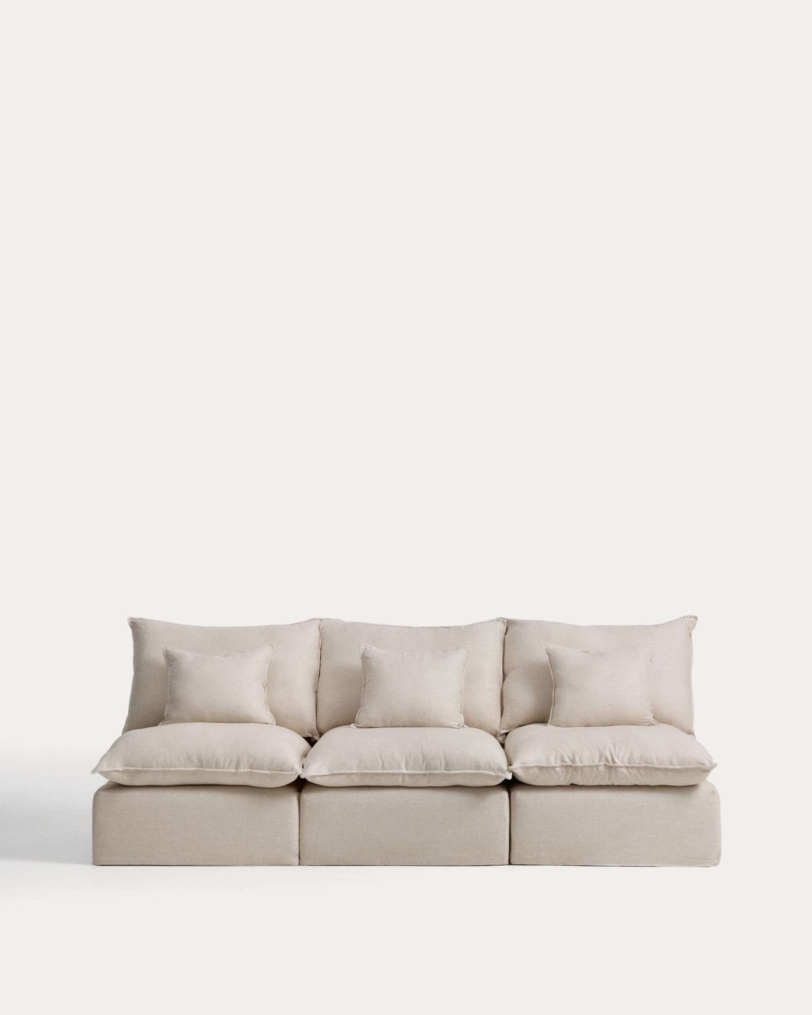 3-Sitzer-Modularsofa Anarela mit abnehmbarem Bezug aus Leinen und Viskose in Beige, 270 cm, FSC Mix Credit in Beige präsentiert im Onlineshop von KAQTU Design AG. 3er Sofa ist von Kave Home
