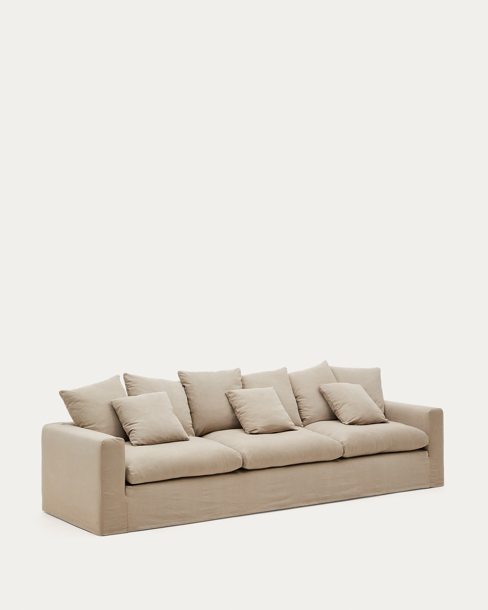 Nora 4-Sitzer Sofa, 340 cm, mit abnehmbaren Kissenbezügen aus Leinen und Baumwolle in Taupe, stilvoll von Kave Home.