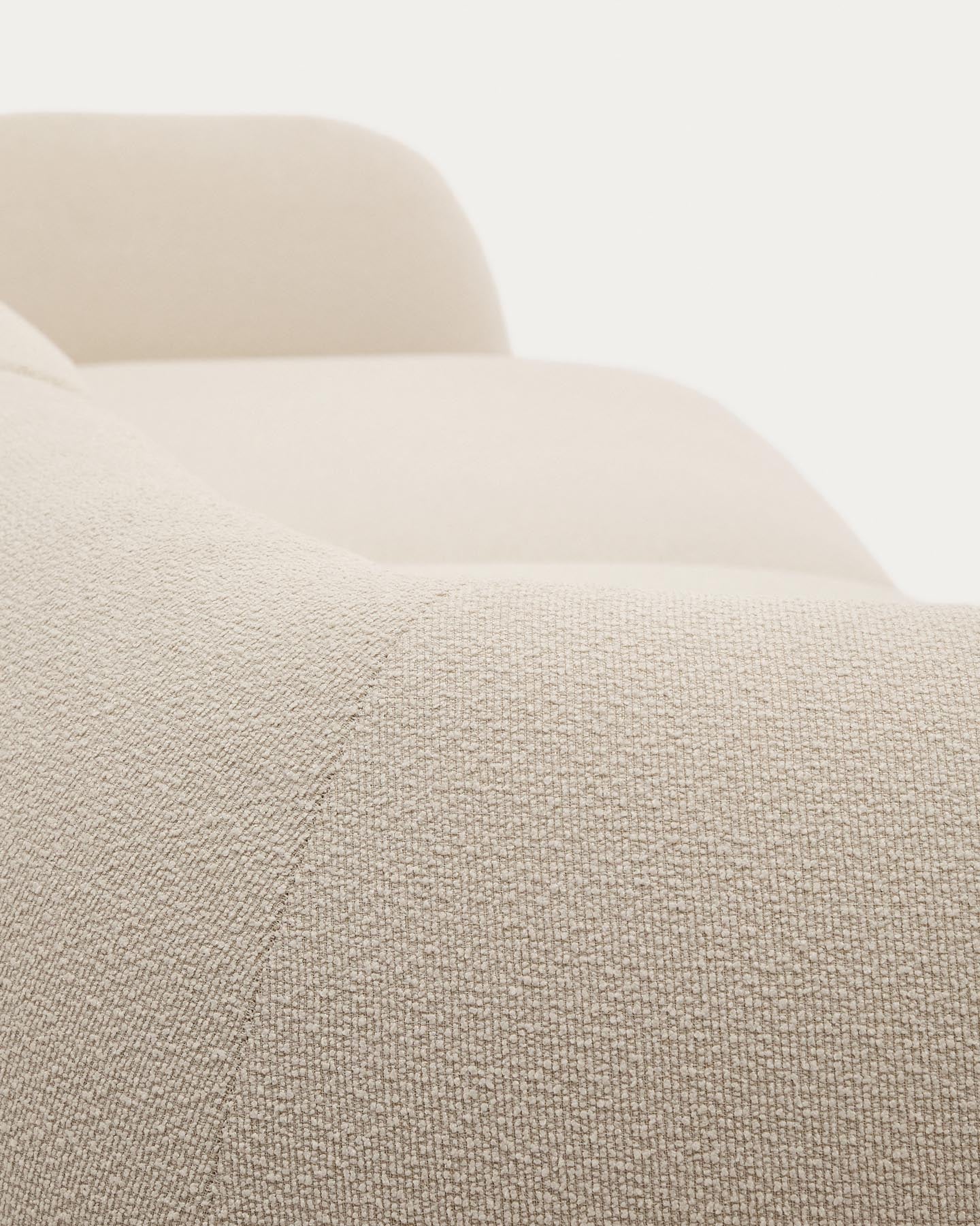Schwer entflammbares 3-Sitzer-Modularsofa Martina mit Chenille und Chaiselongue links in Ecru 287 cm in Ecru präsentiert im Onlineshop von KAQTU Design AG. L-Sofa links ist von Kave Home
